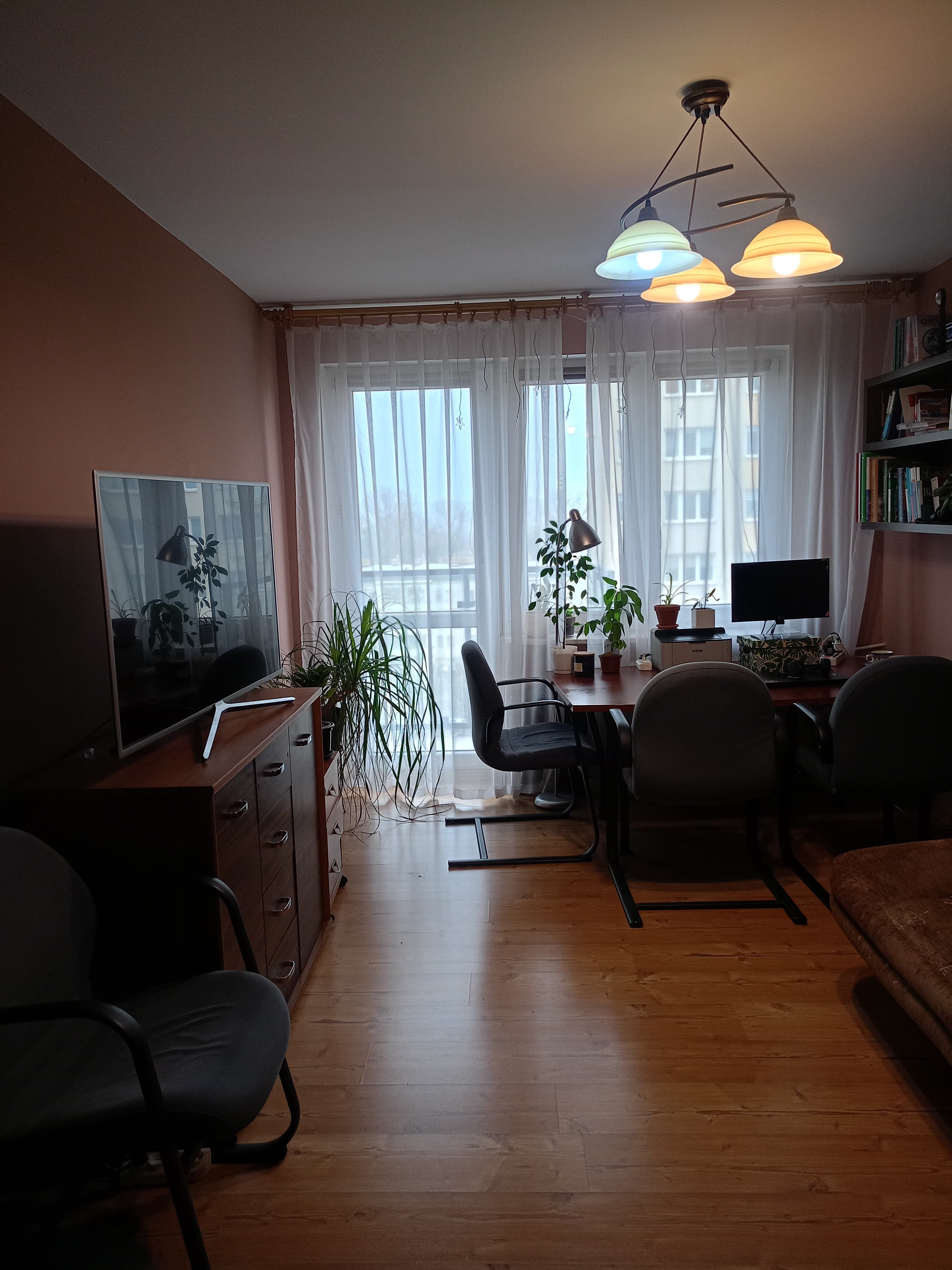 2-Bedroom Apartment Near Medical University with Balcony