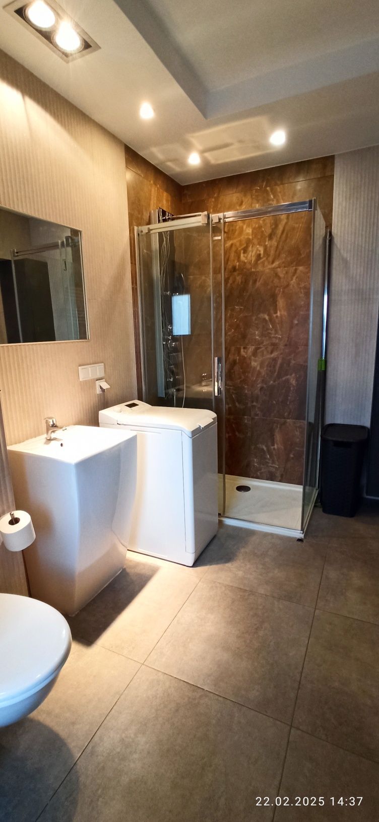 Modern Studio with Garden Near City Center