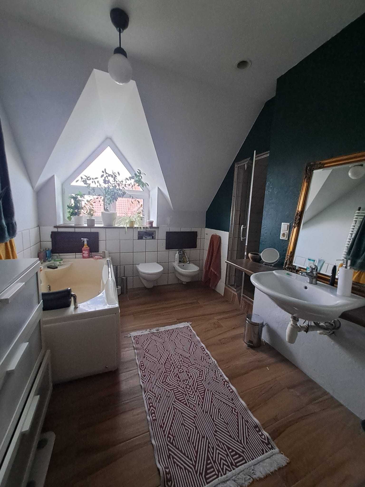 Two rooms for rent in family house in Sadkow