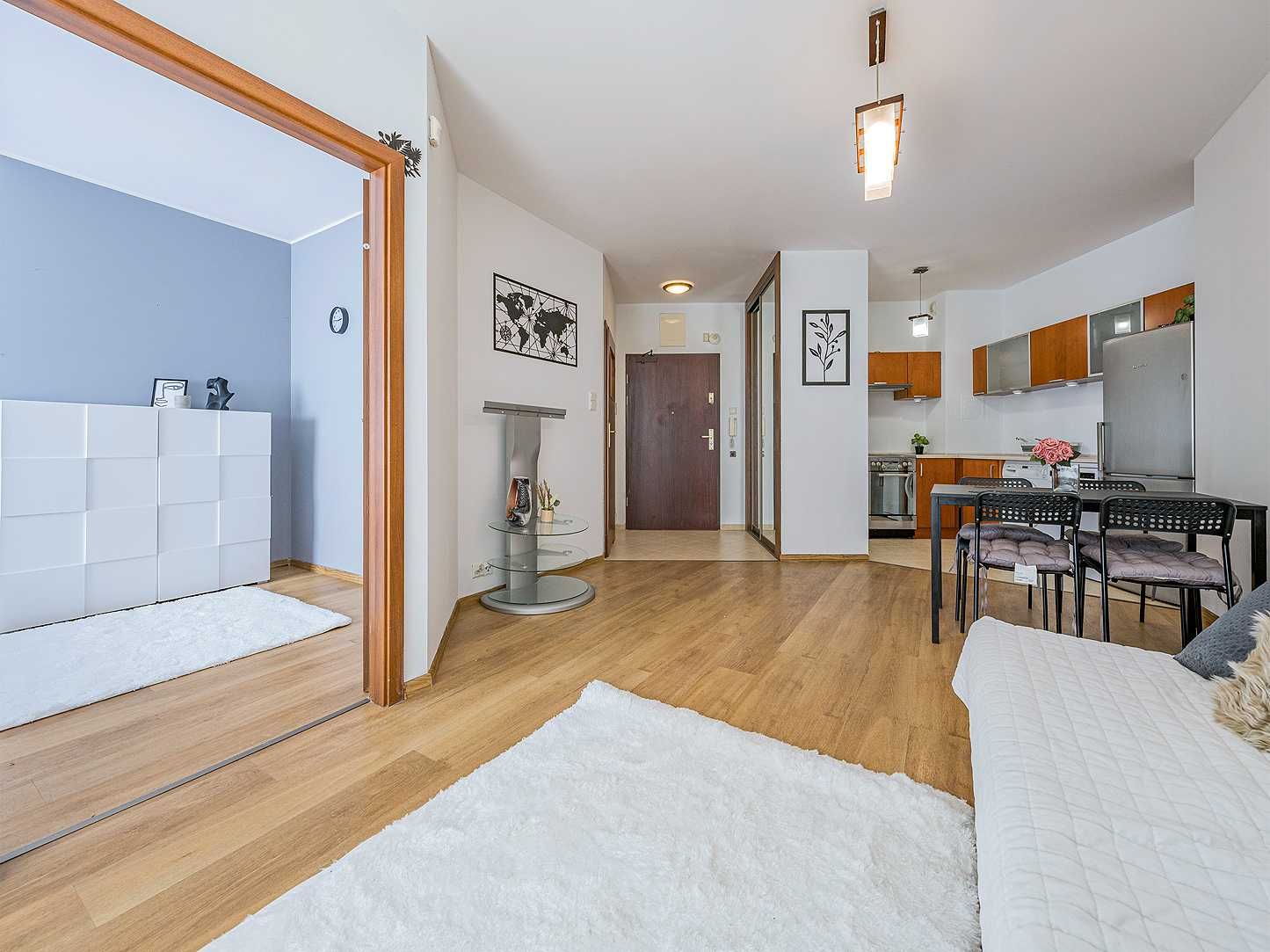 Гдыня-Домбровадағы 32м² заманауи пәтер, автотұрақпен