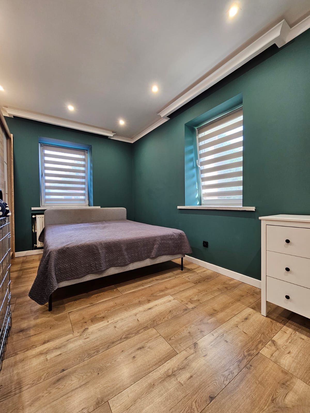 Modern Two-Room Apartment with Parking Near Wroclaw