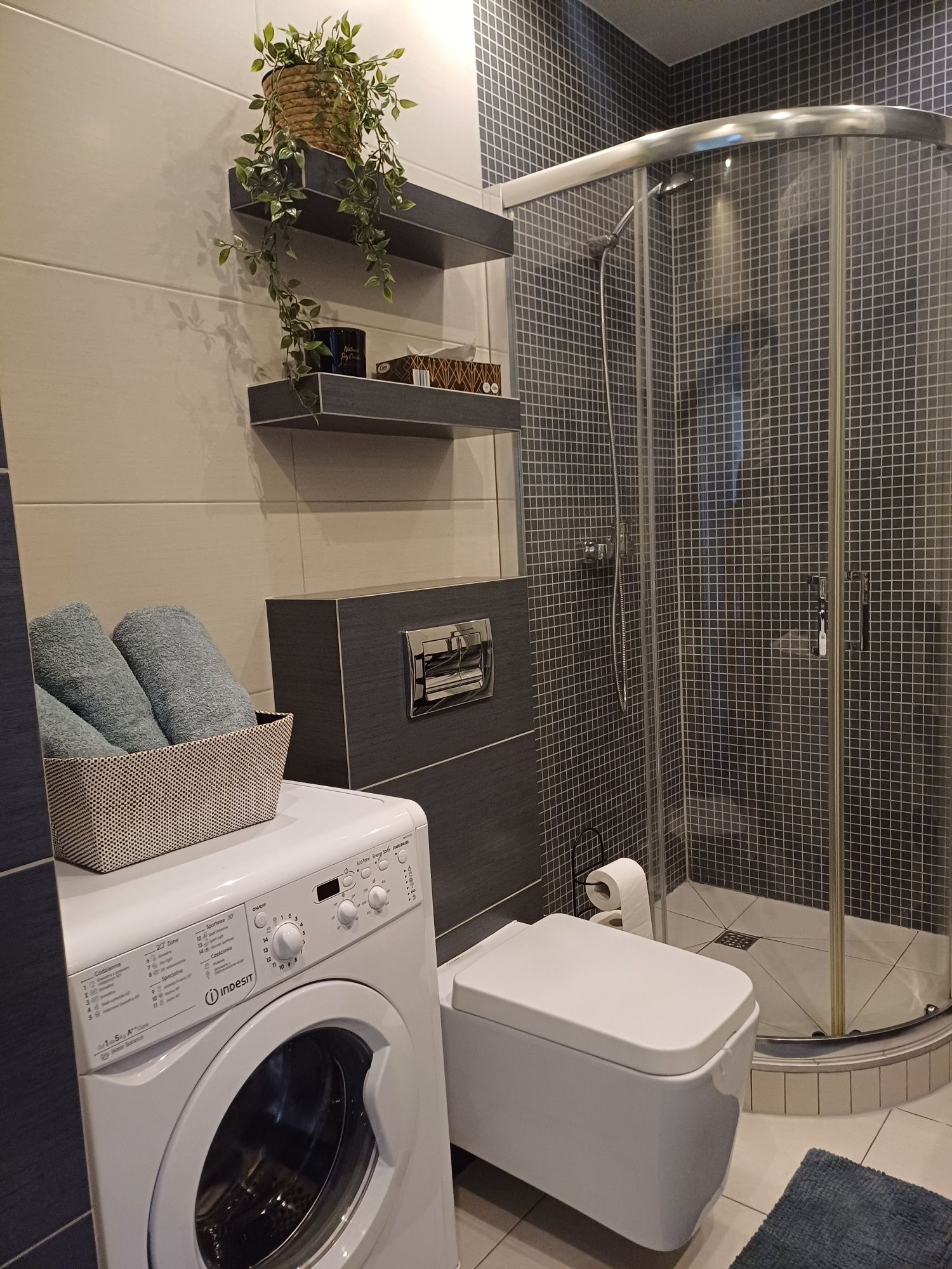 Cozy 2-Room Apartment Near Sea, 43m2, Modern Design