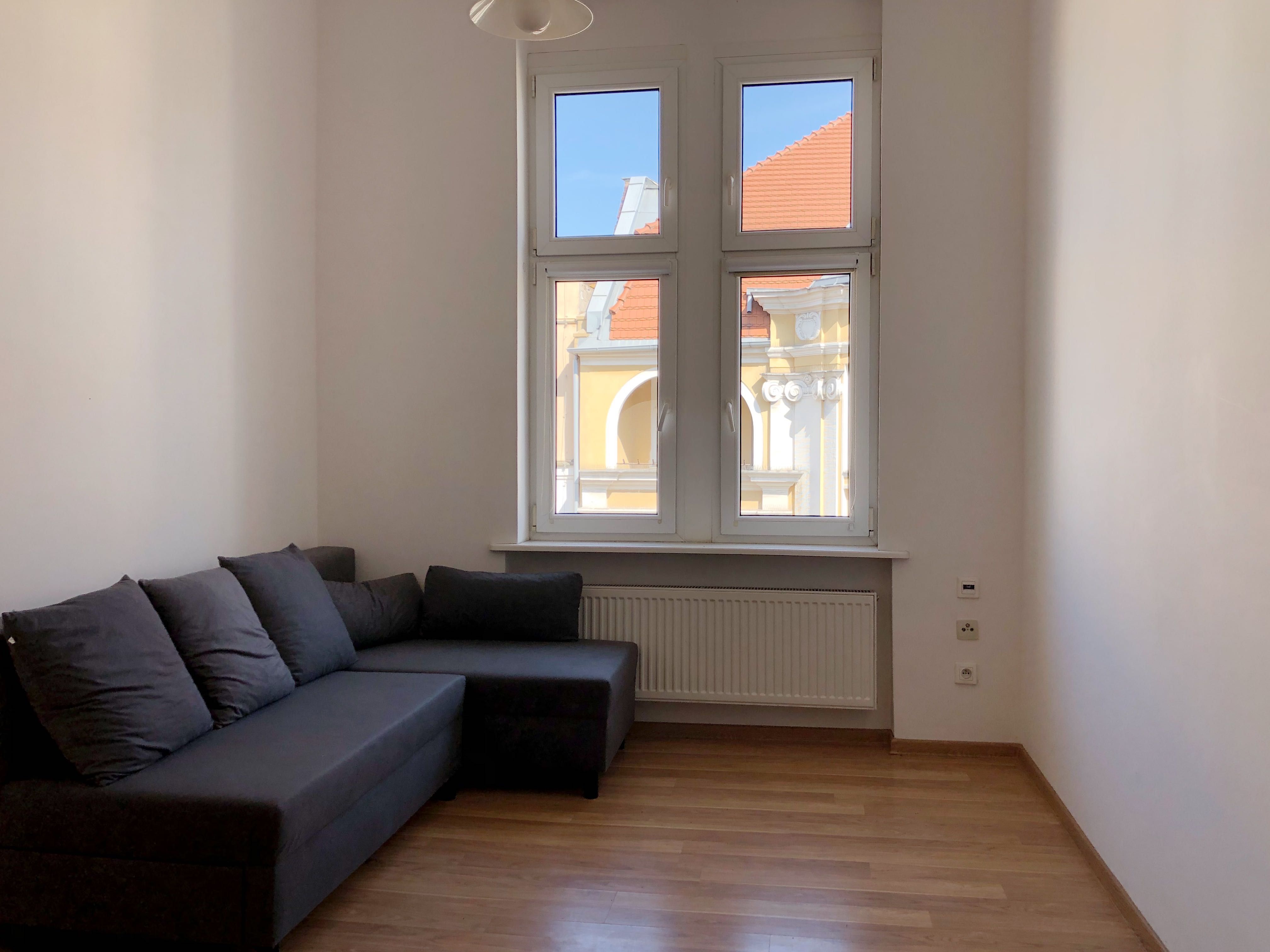 Bright Studio Apartment in City Center near Freedom Square