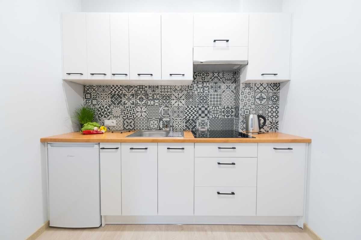 Modern Studio Apartment with Fully Equipped Kitchen