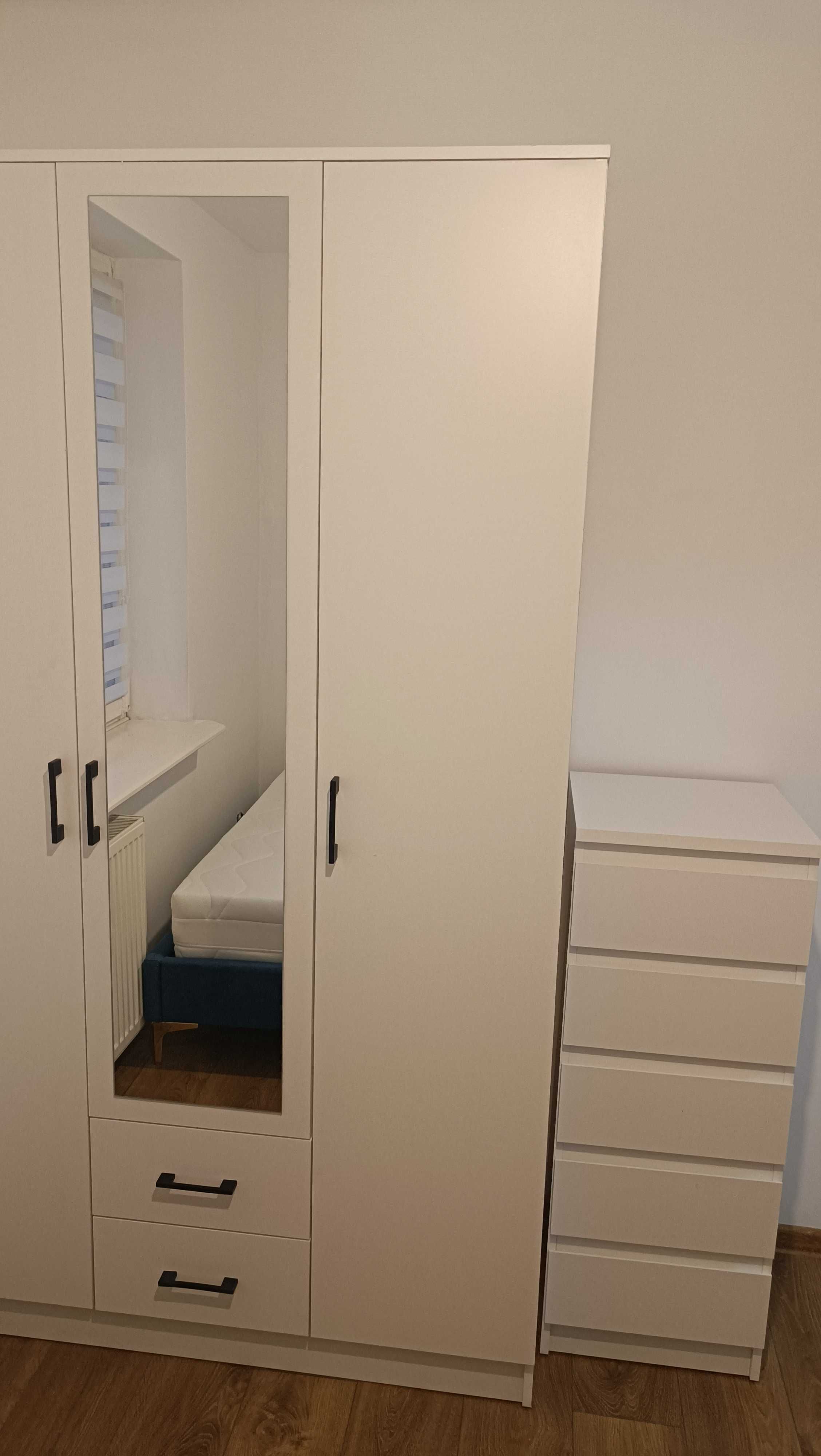 Modern 2-Bedroom Apartment with Balcony and Appliances