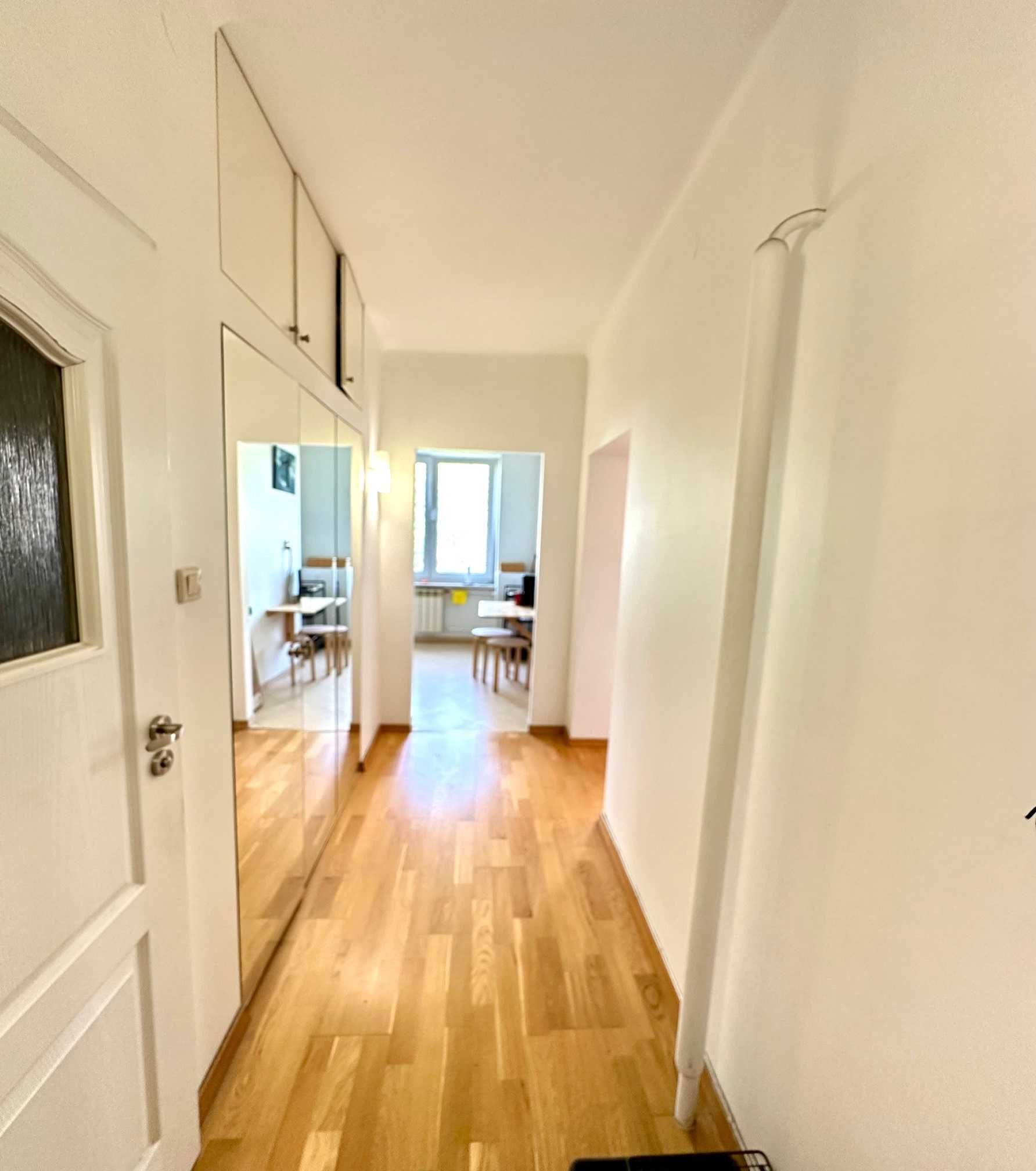 1-комнатная квартира в Śródmieście, улица Nowiniarska, 40м²