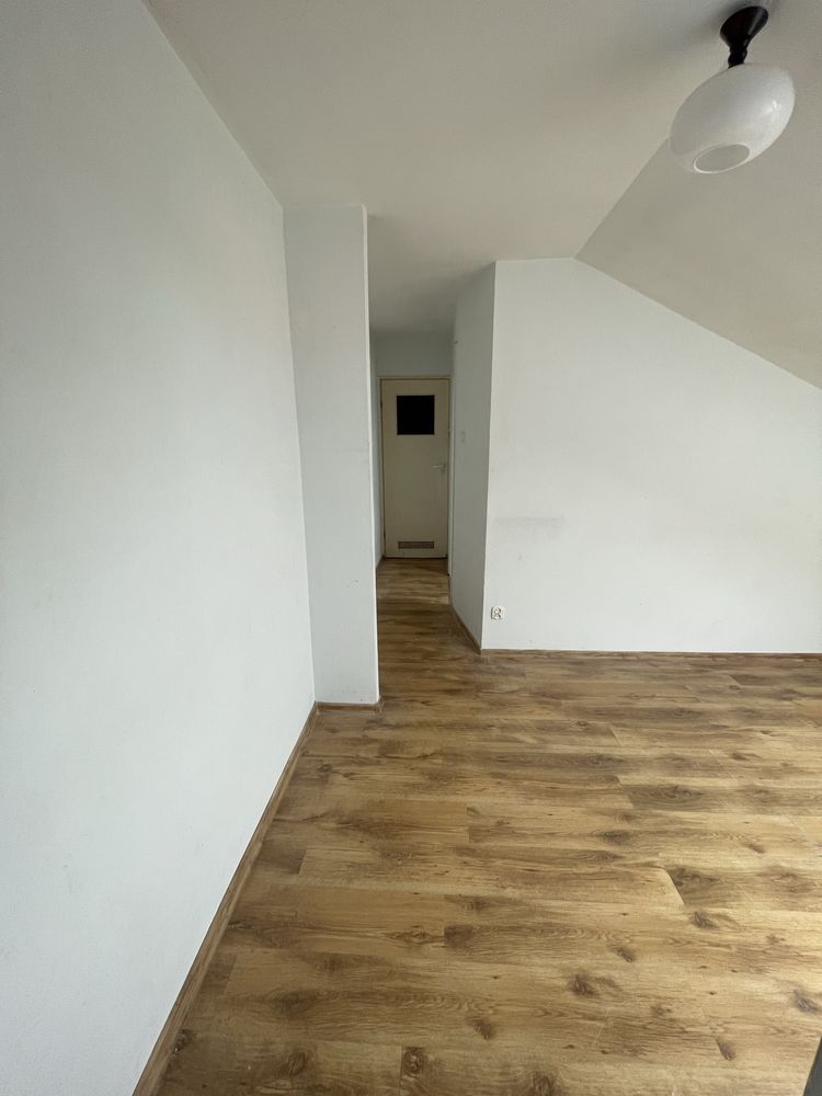 Modern 2-Room Attic Apartment with Parking