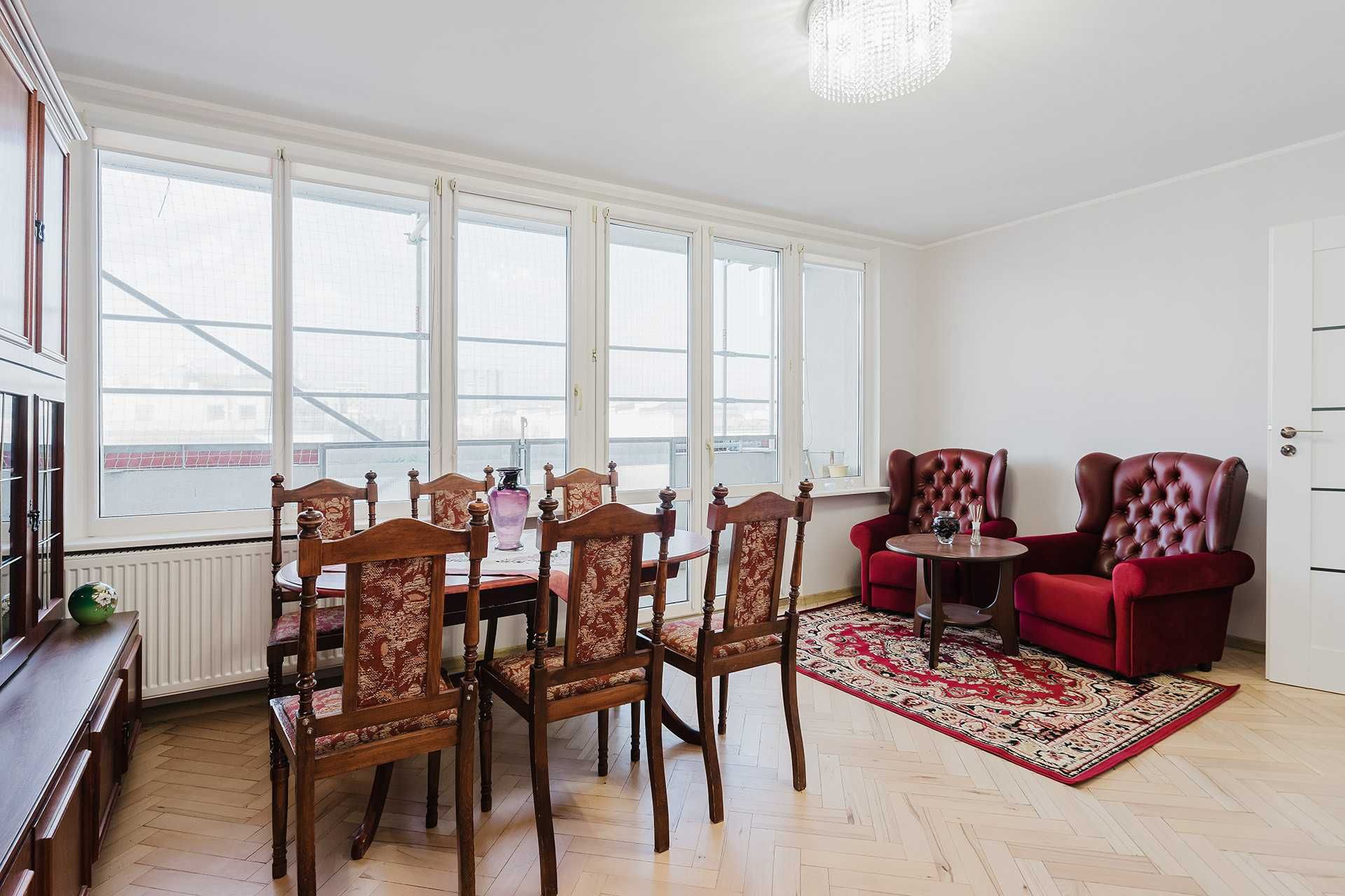 Modern 2-Bedroom Apartment in Central Wrzeszcz