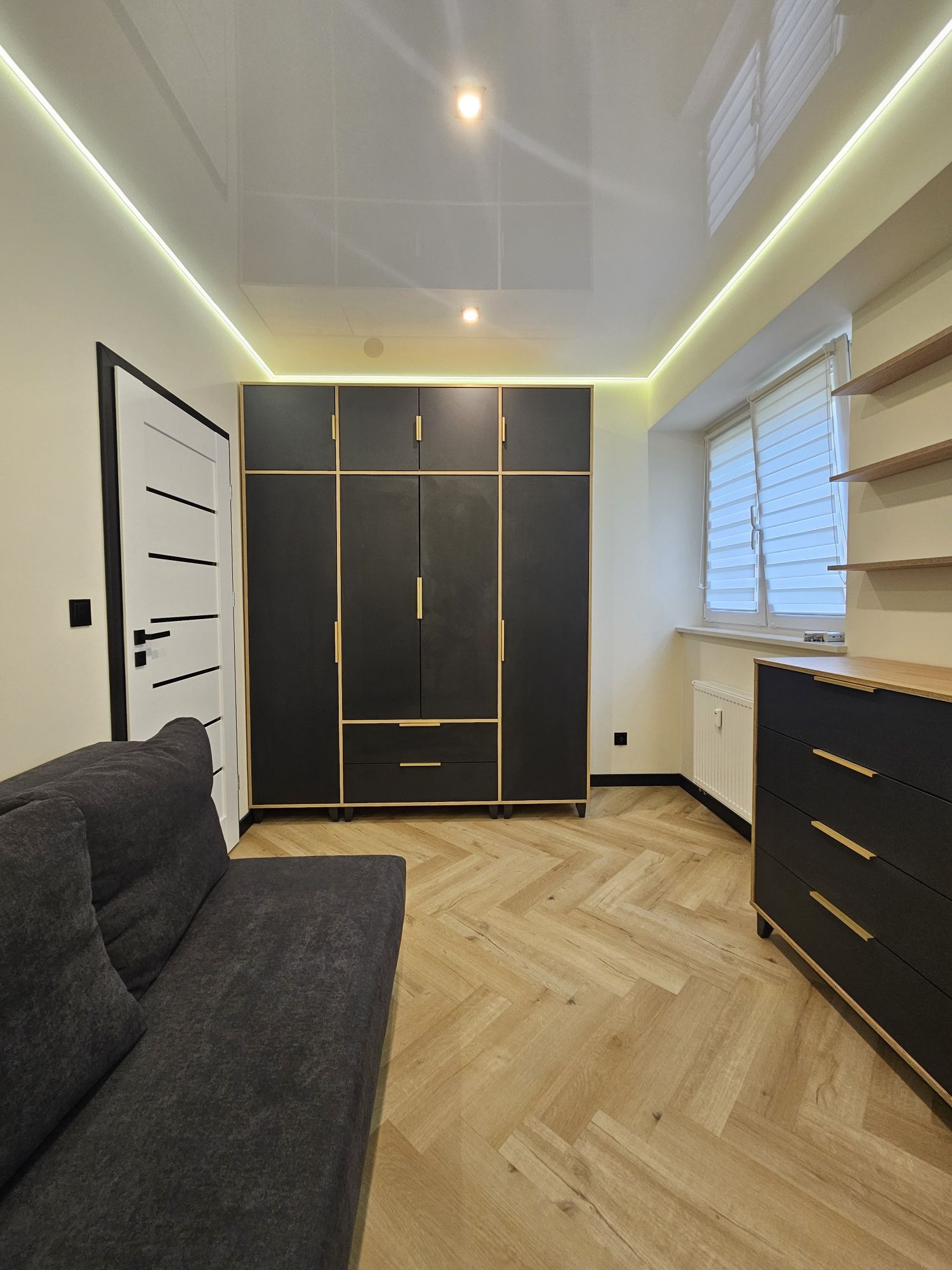 2-Room Apartment in Jaworzno, Fully Renovated and Furnished