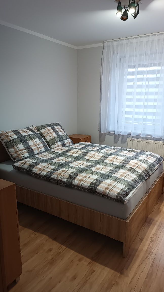 Modern Air-Conditioned 2-Bedroom Apartment with Parking