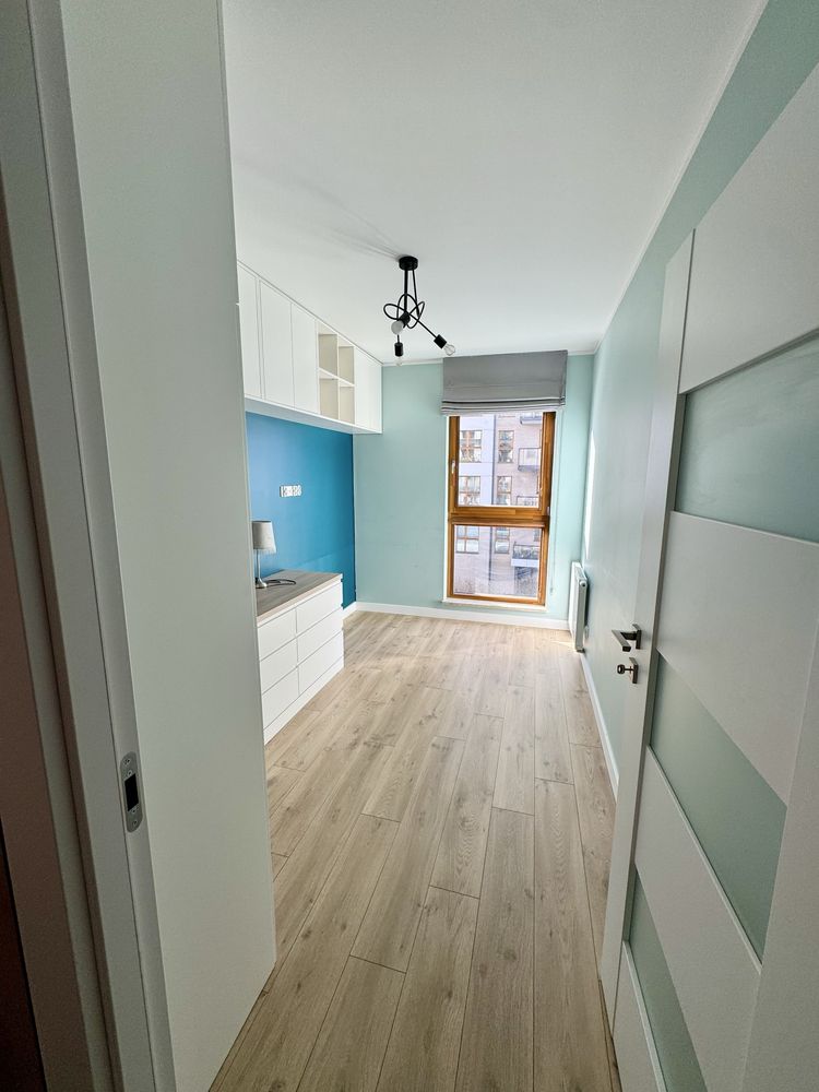 Modern 3-Room Apartment with Gym and Parking