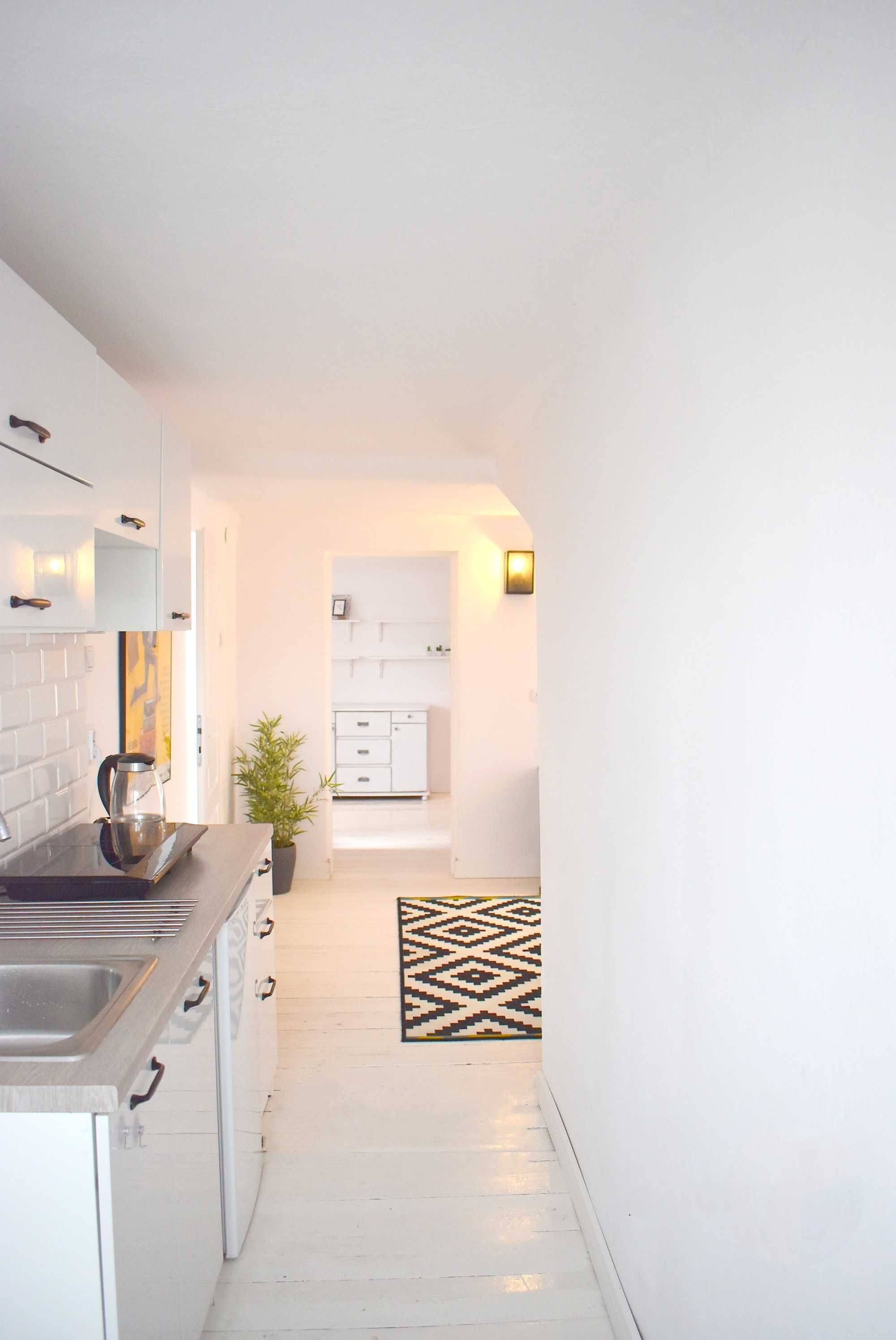 Modern Studio Apartment in City Center