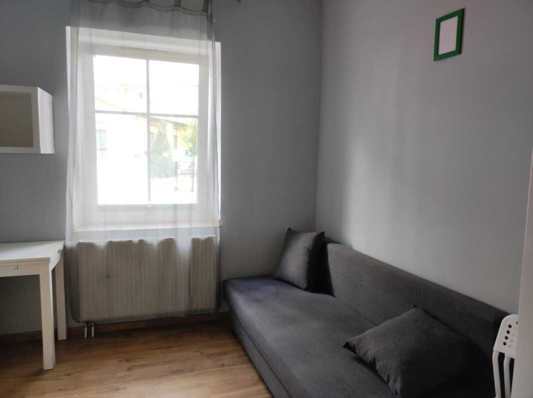 Bright Studio Apartment in Krakow, Close to City Center and Universities