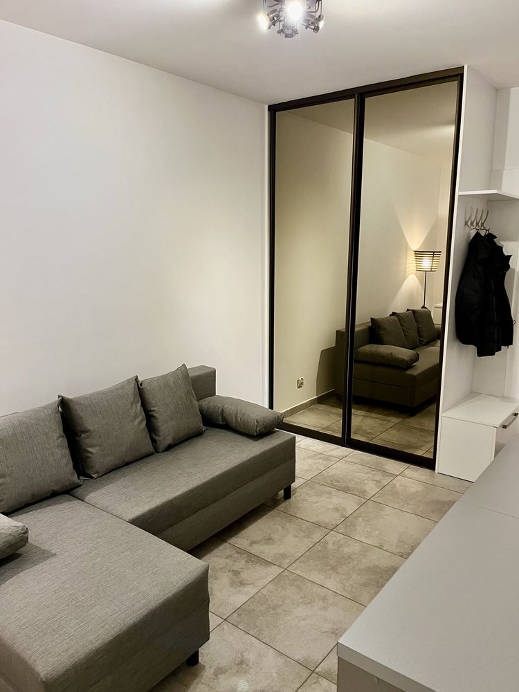 Modern Studio Apartment with Kitchen Near Amenities