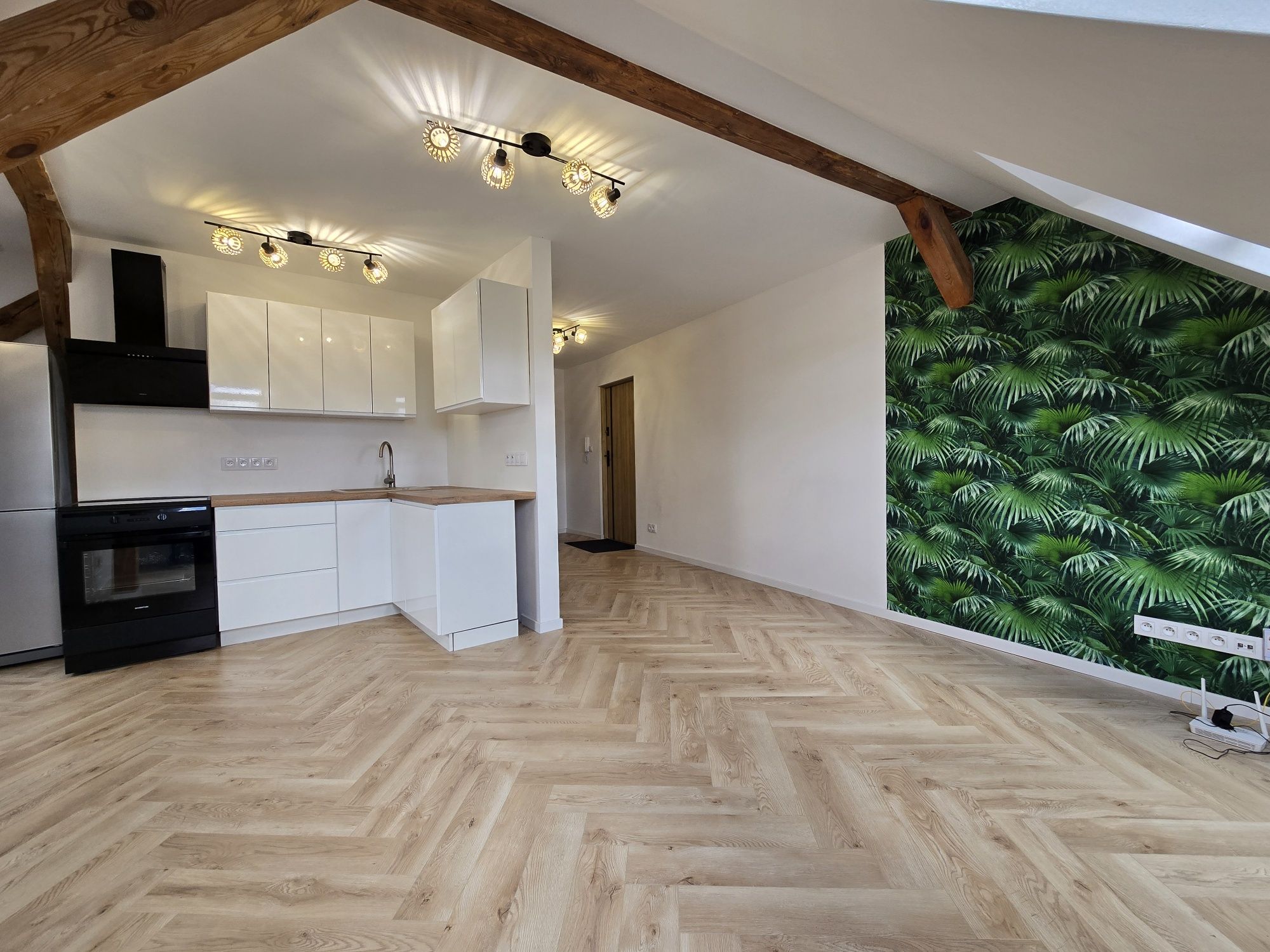 Charming 2-Room Apartment in Historic Building in Nowa Sól City Center