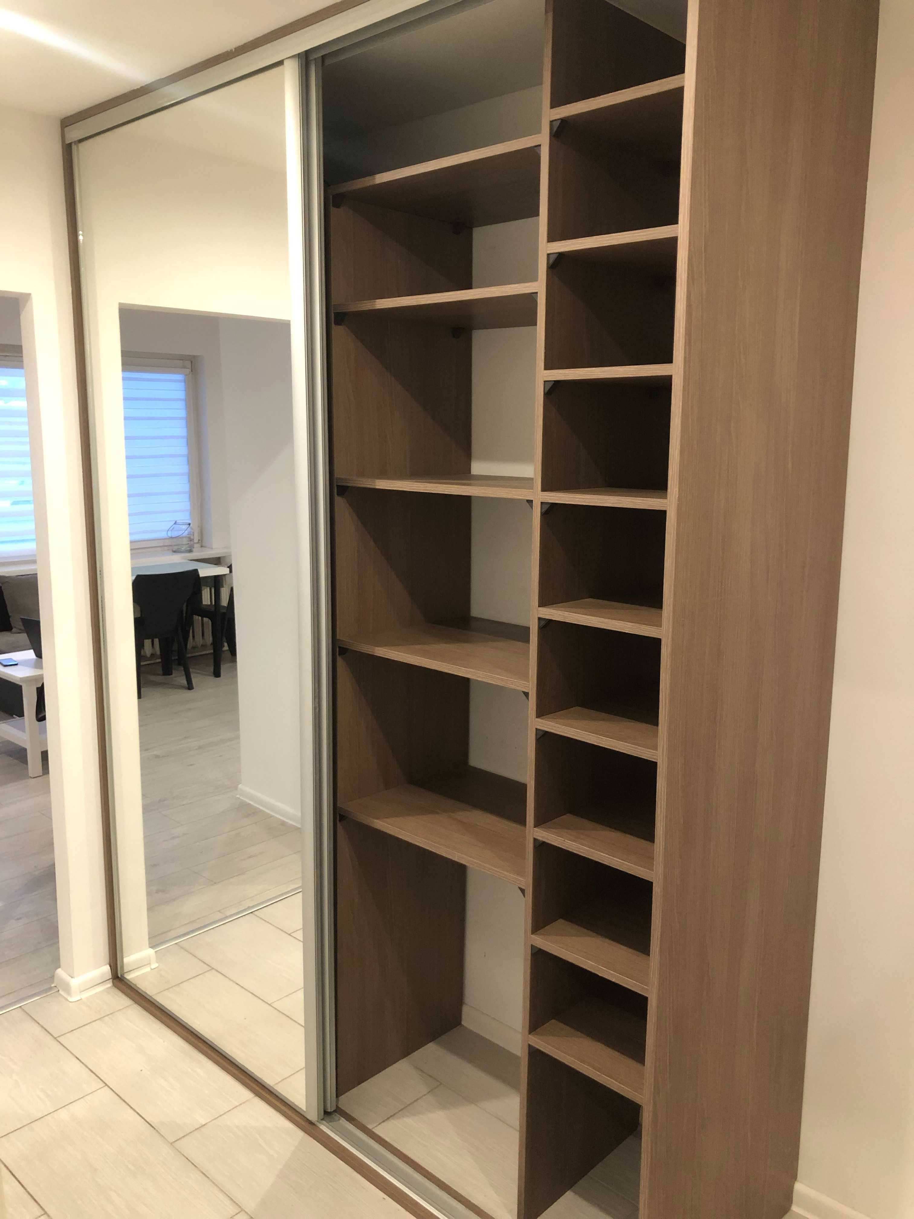 Сикорский көшесіндегі 2 бөлмелі пәтер, 48 м², жиһаздары бар