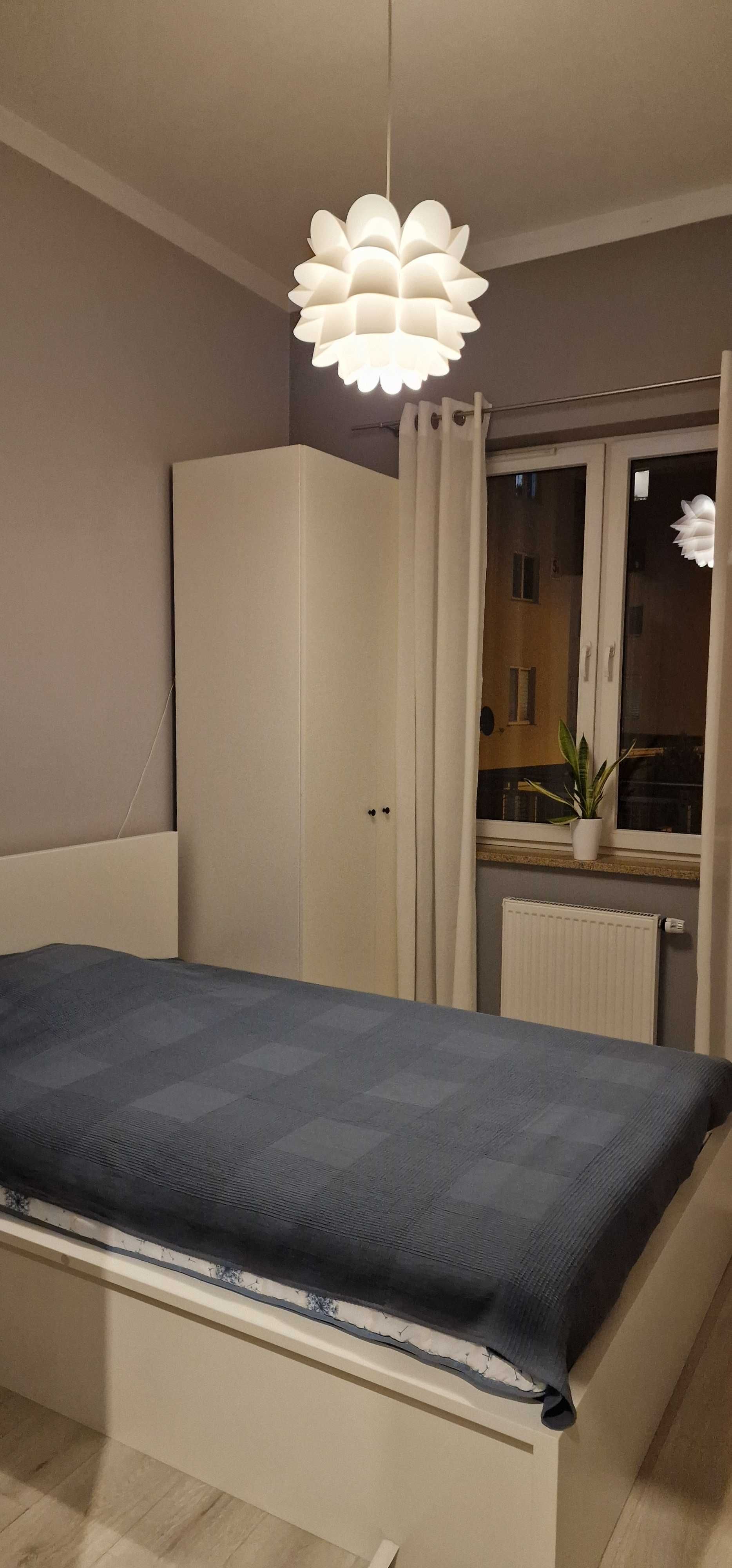 Modern 2-Bedroom Apartment with Elevator near Transport
