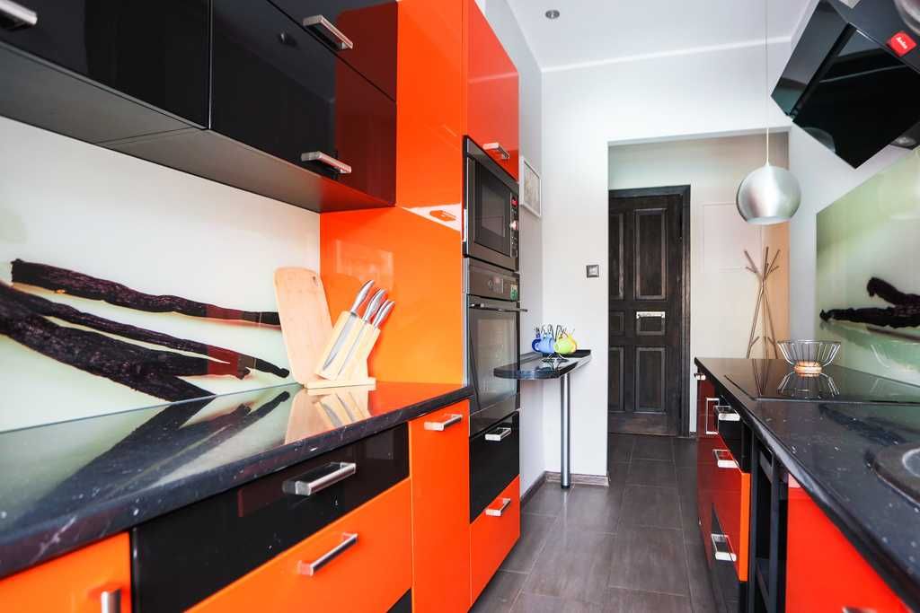 Spacious 2-Room Apartment in Historic Gdańsk Building