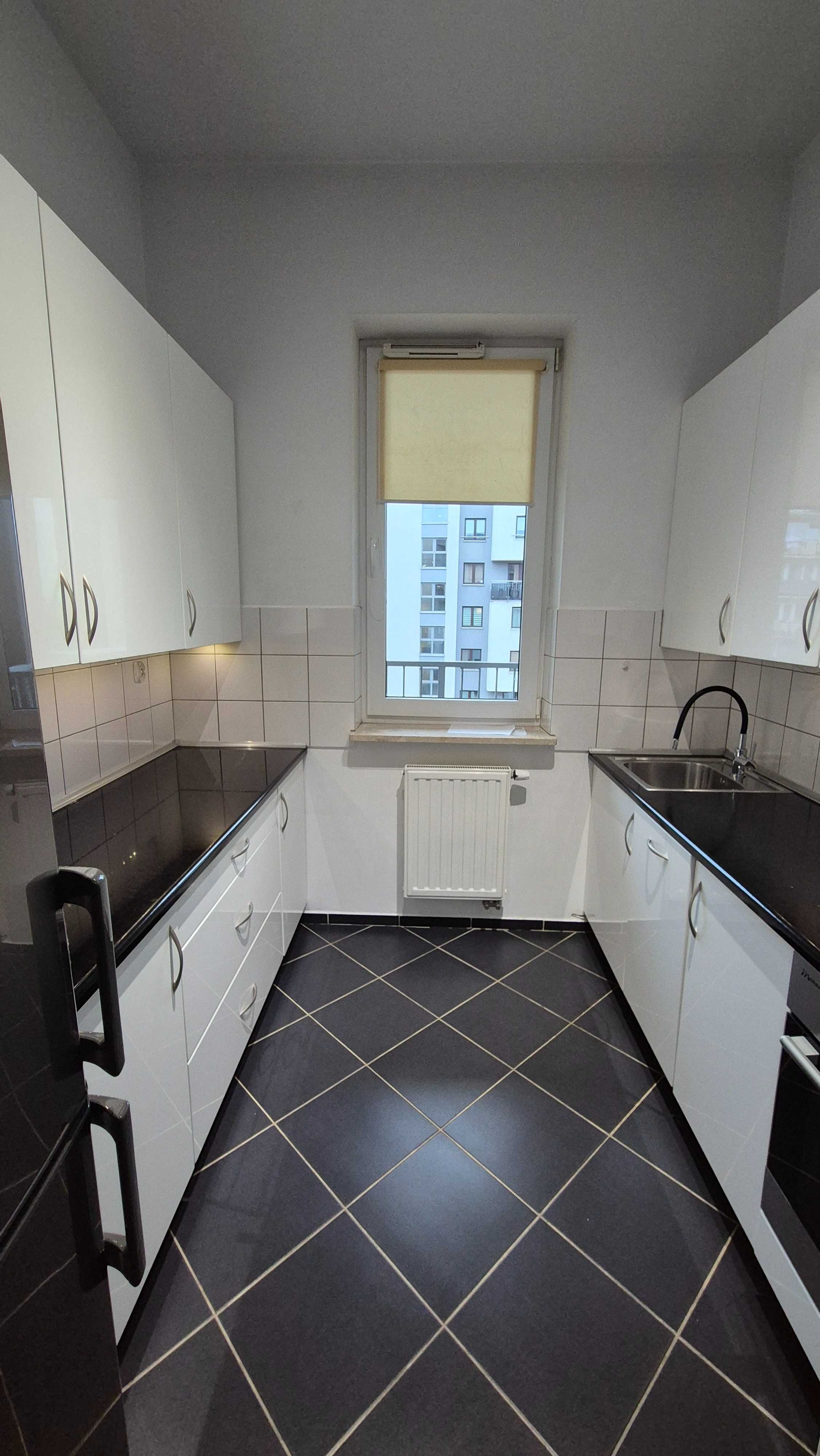 Modern Studio Apartment with Fully Equipped Kitchen
