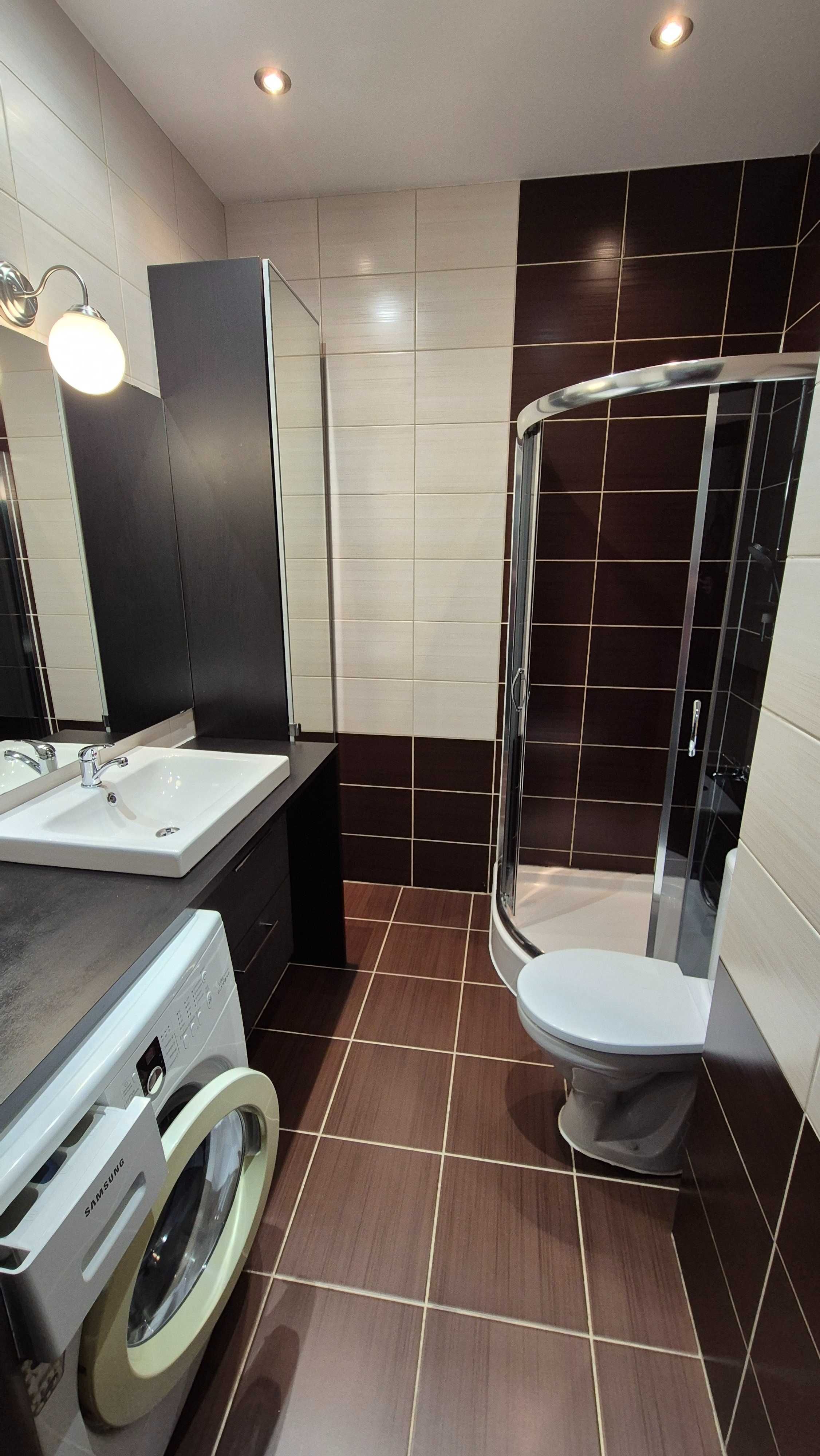 Modern Studio Apartment with Fully Equipped Kitchen