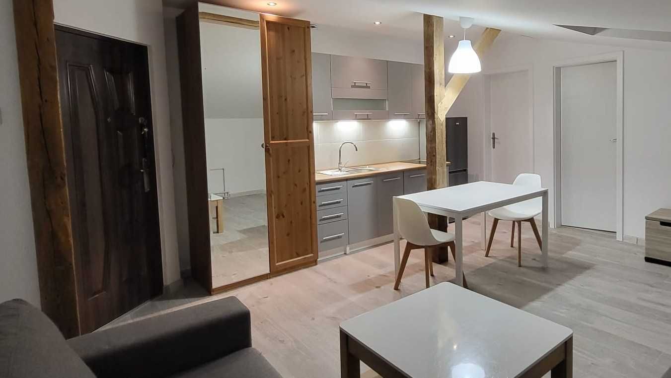 Modern Two-Room Apartment in Quiet Julianow Area