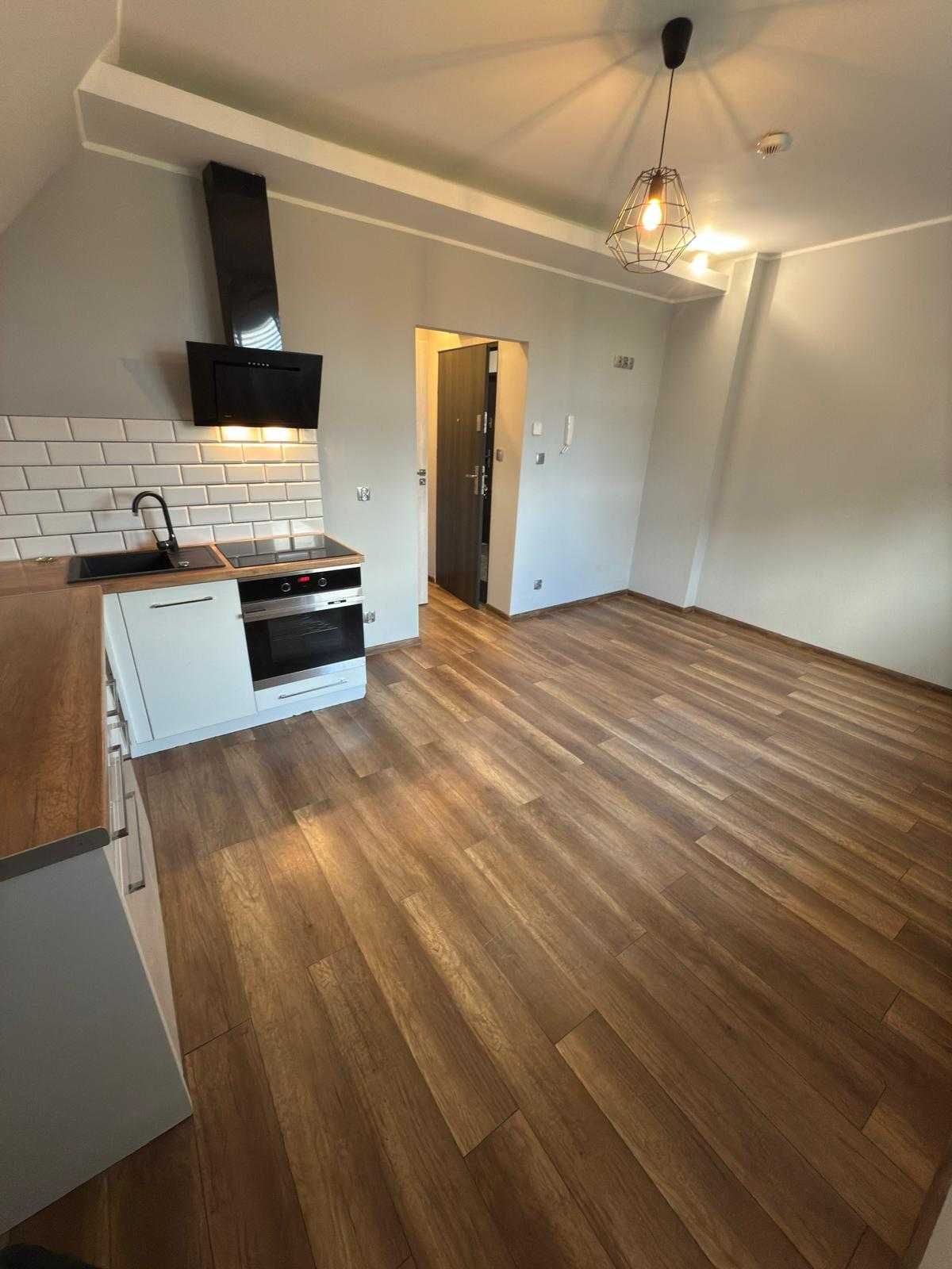 Modern Studio Apartment with Fully Equipped Kitchen