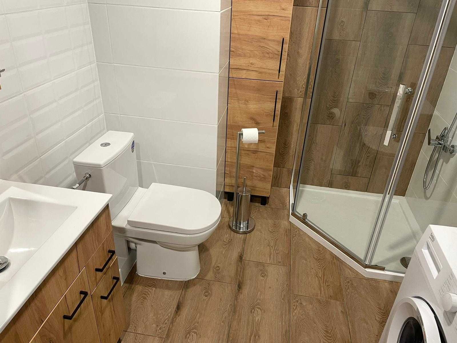 Вроцлавдағы заманауи студия, 28.4м², толық жабдықталған