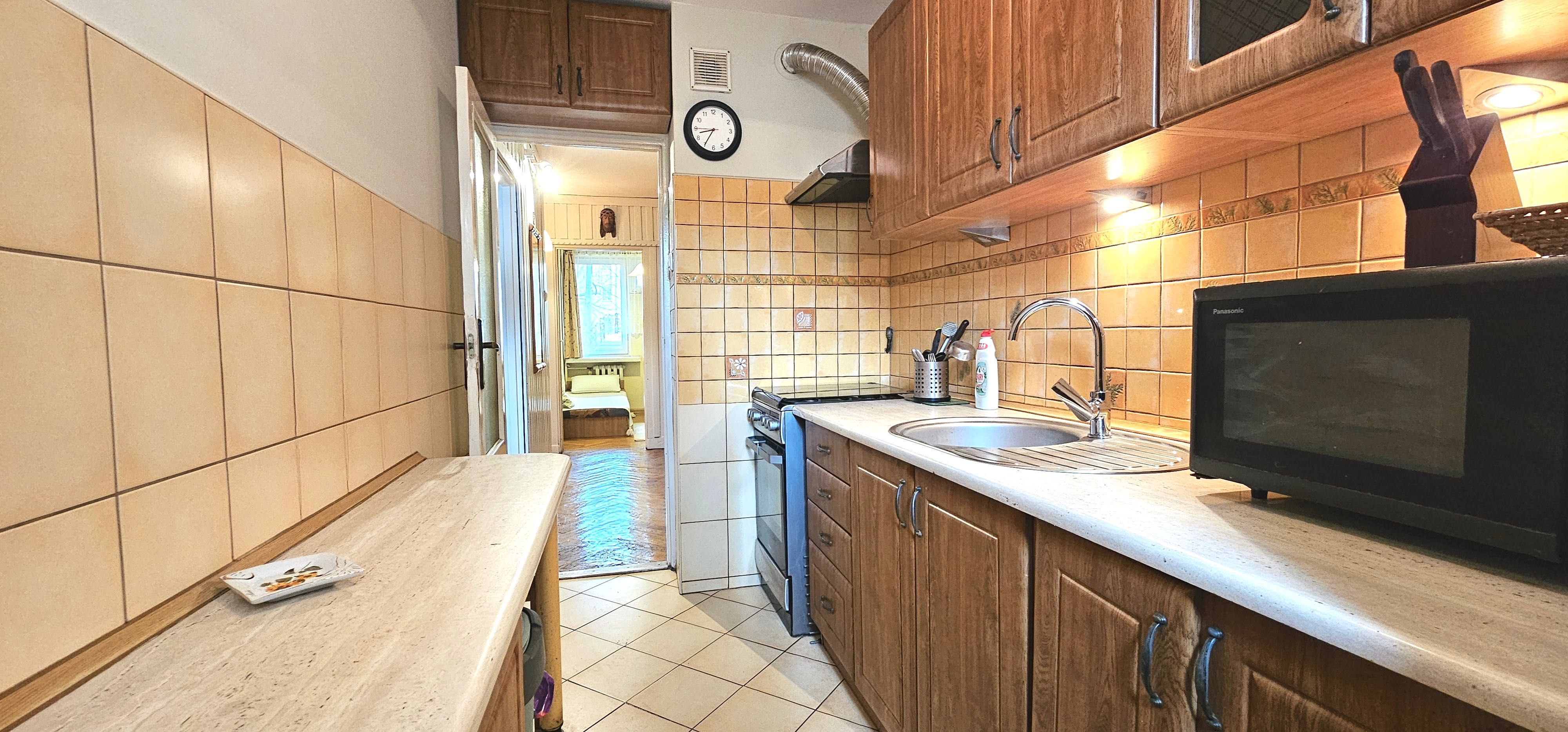 Three-Room Apartment Near City Center with Balcony