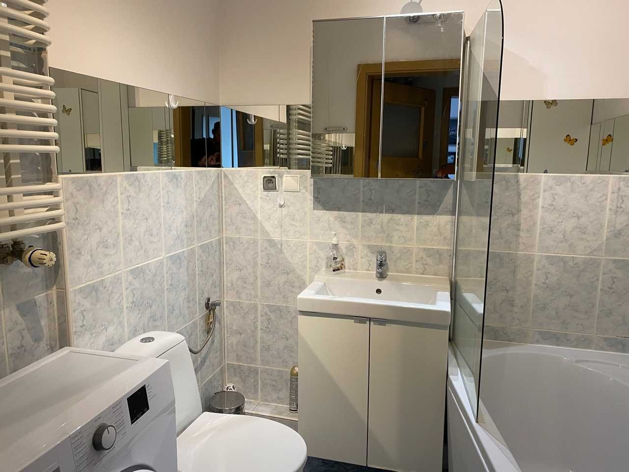 Cozy Studio Apartment with Balcony and Garage Parking in Warsaw Natolin