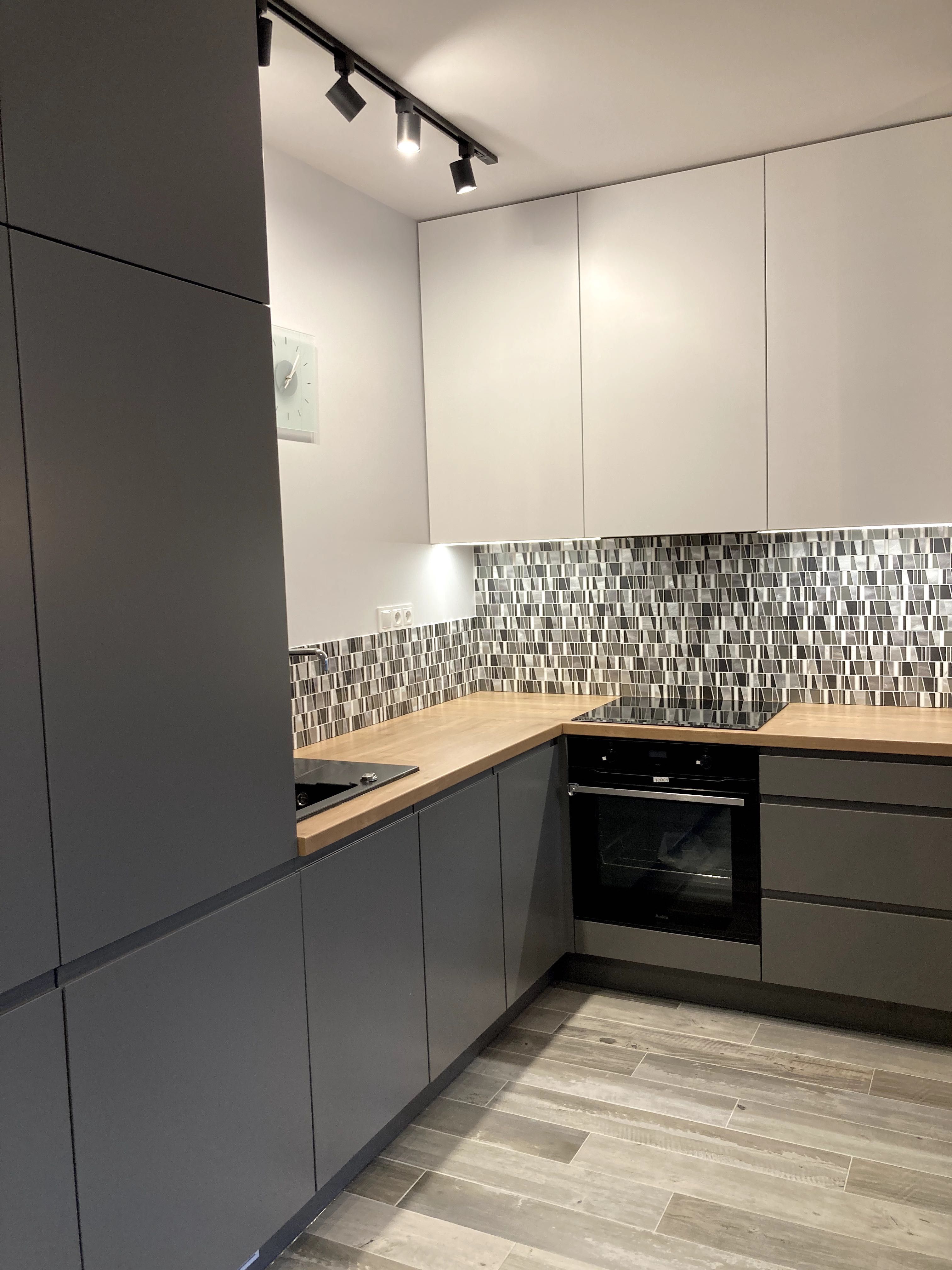 Modern 2-Bedroom Apartment with Parking in Kowale