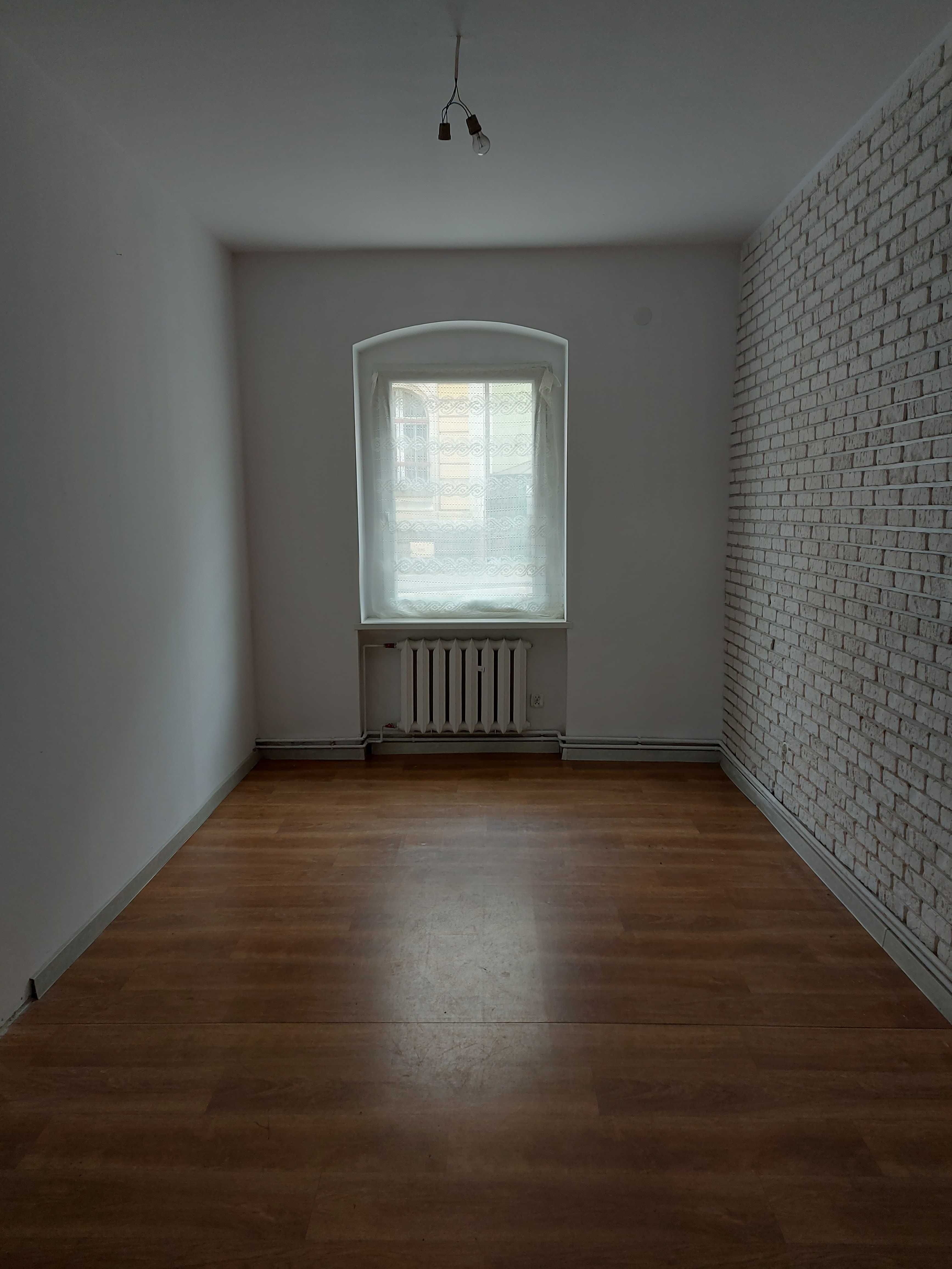 4-Room Apartment in Wągrowiec City Center - Ideal for Family
