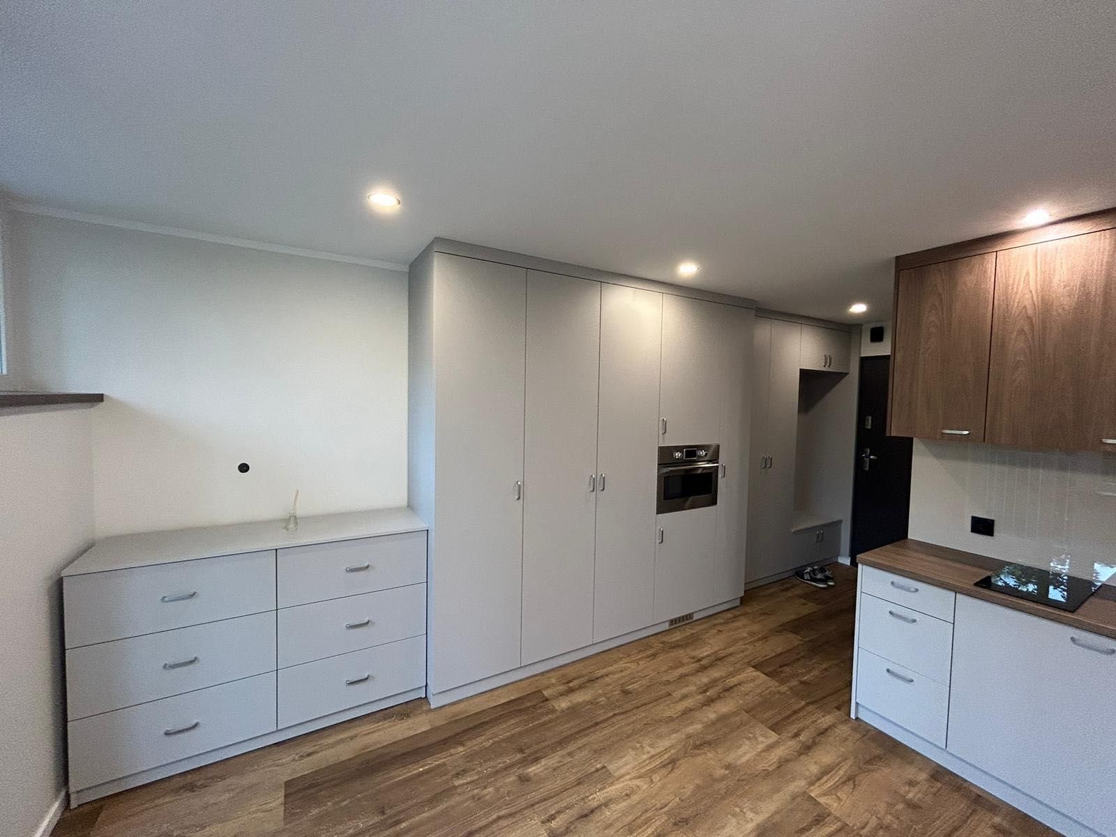 Cozy 20m² Studio Apartment with Balcony in Cieszyn