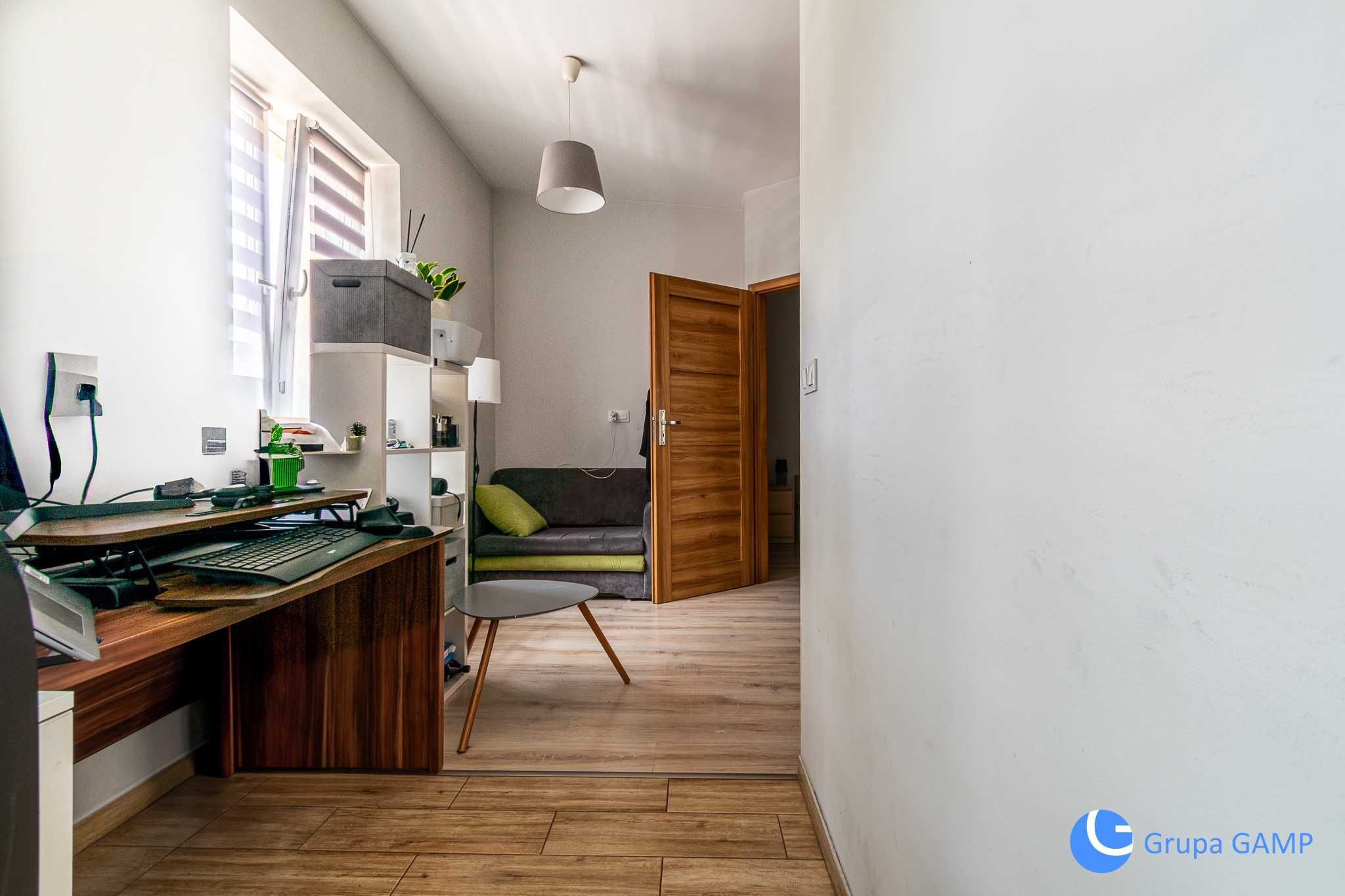 Compact 23m2 Apartment near Opolska with Great Location