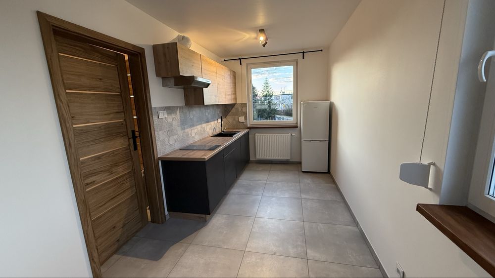 Compact 33m2 Studio Apartment Near Poznań, Well-Connected Location