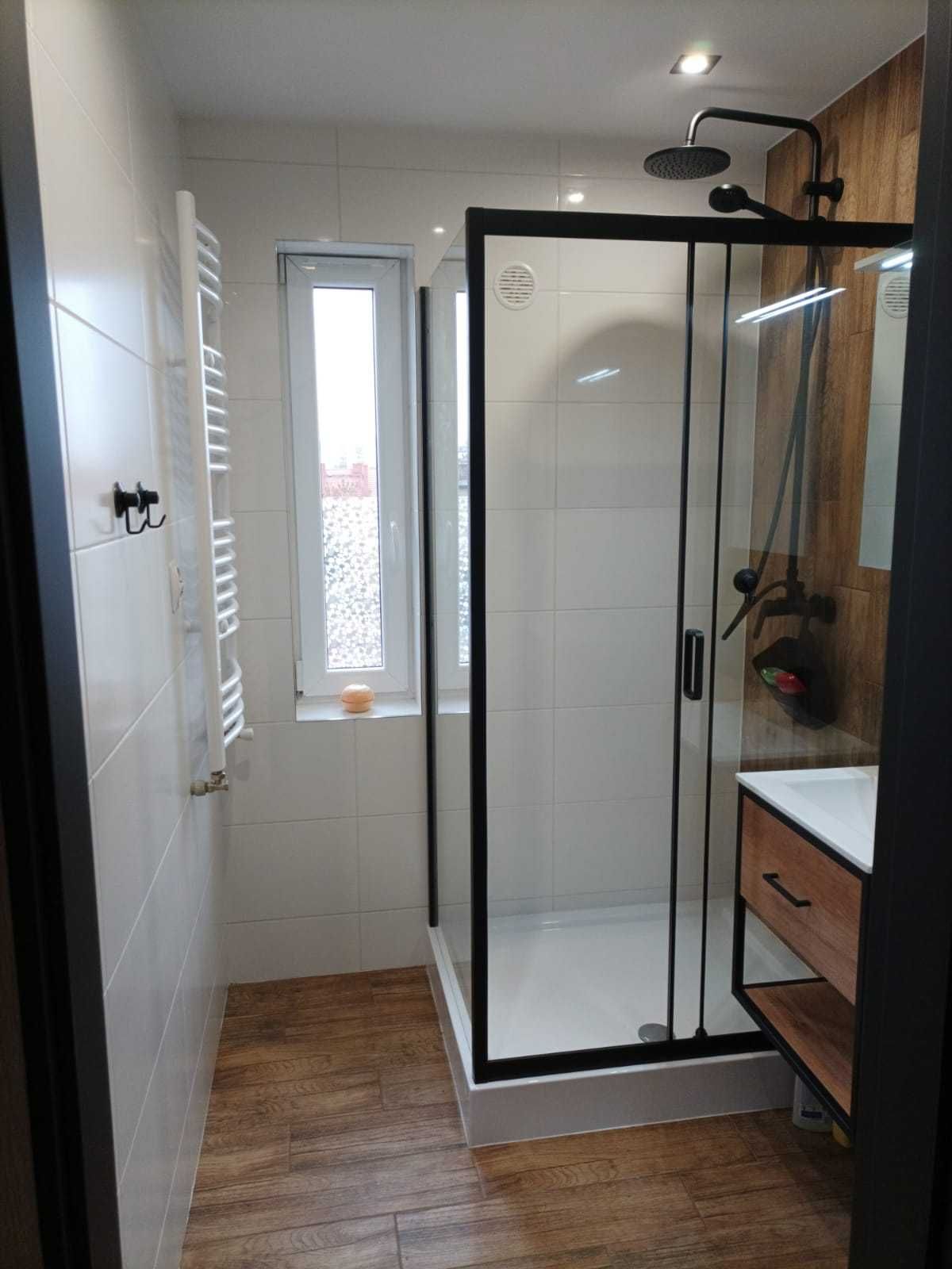 Large Studio Apartment in Zabrze City Center, 33m2, Fully Renovated