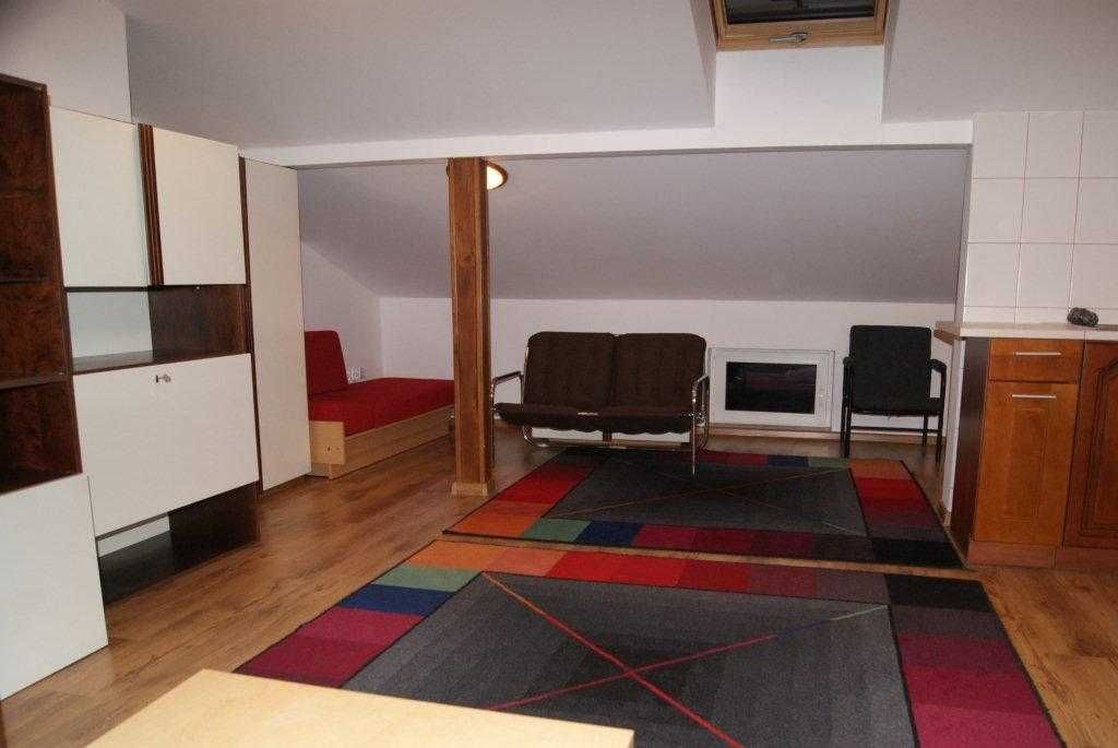 Attic Studio Near SKM PKP Wawer Station