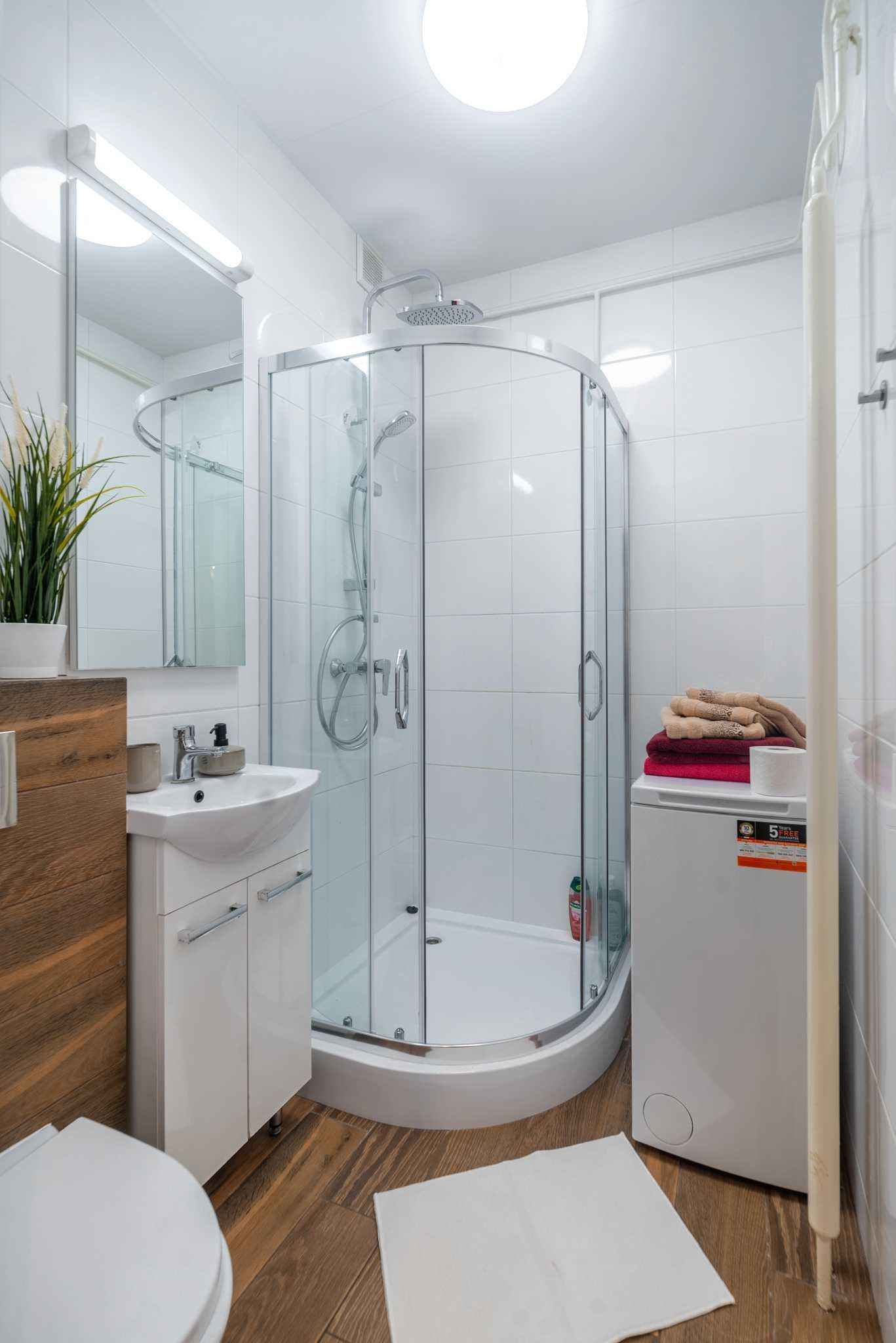 Modern 3-Bedroom Apartment with Balcony in Gdansk