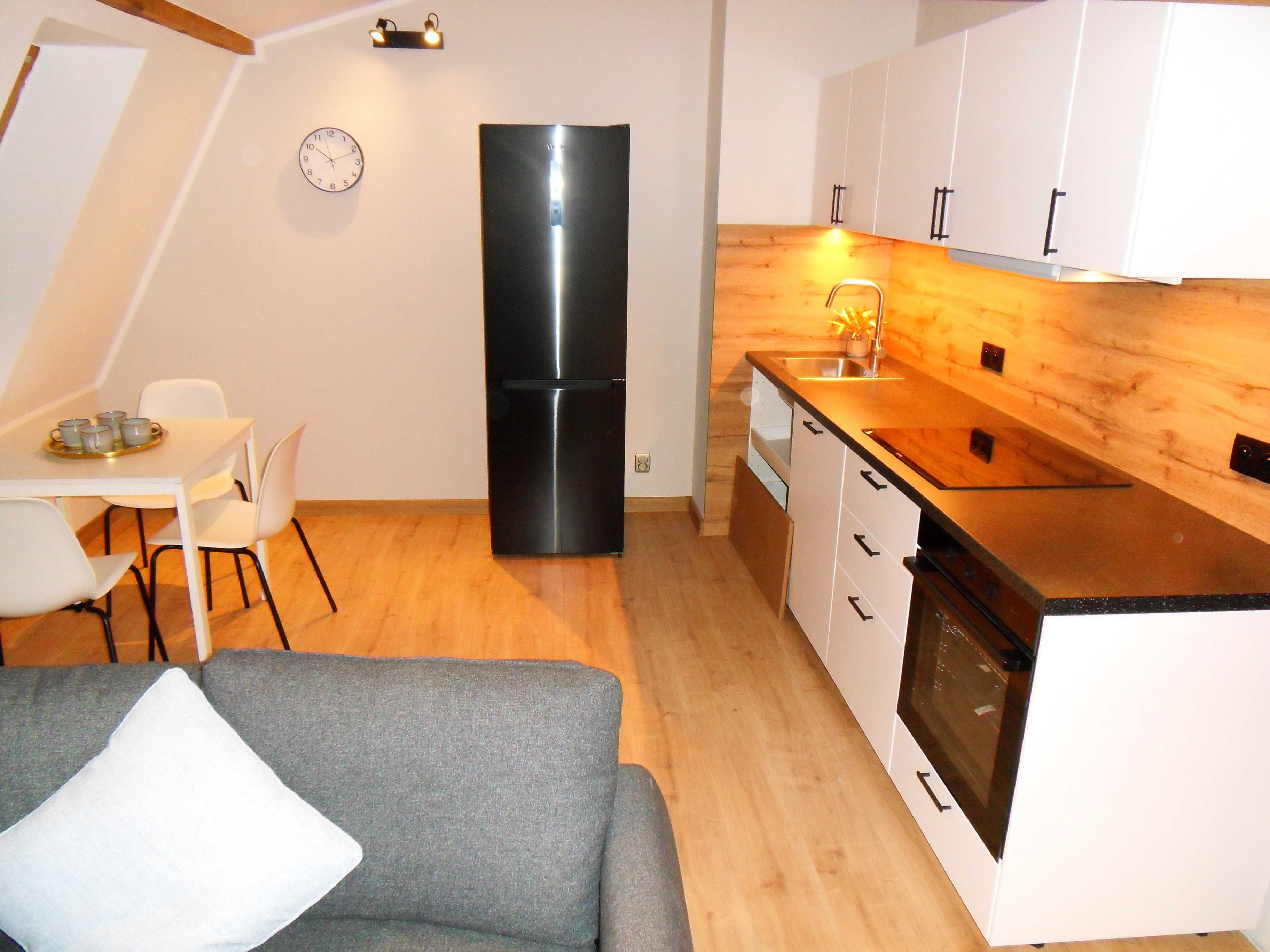 Modern 3-Bedroom Apartment with Parking in Green Area