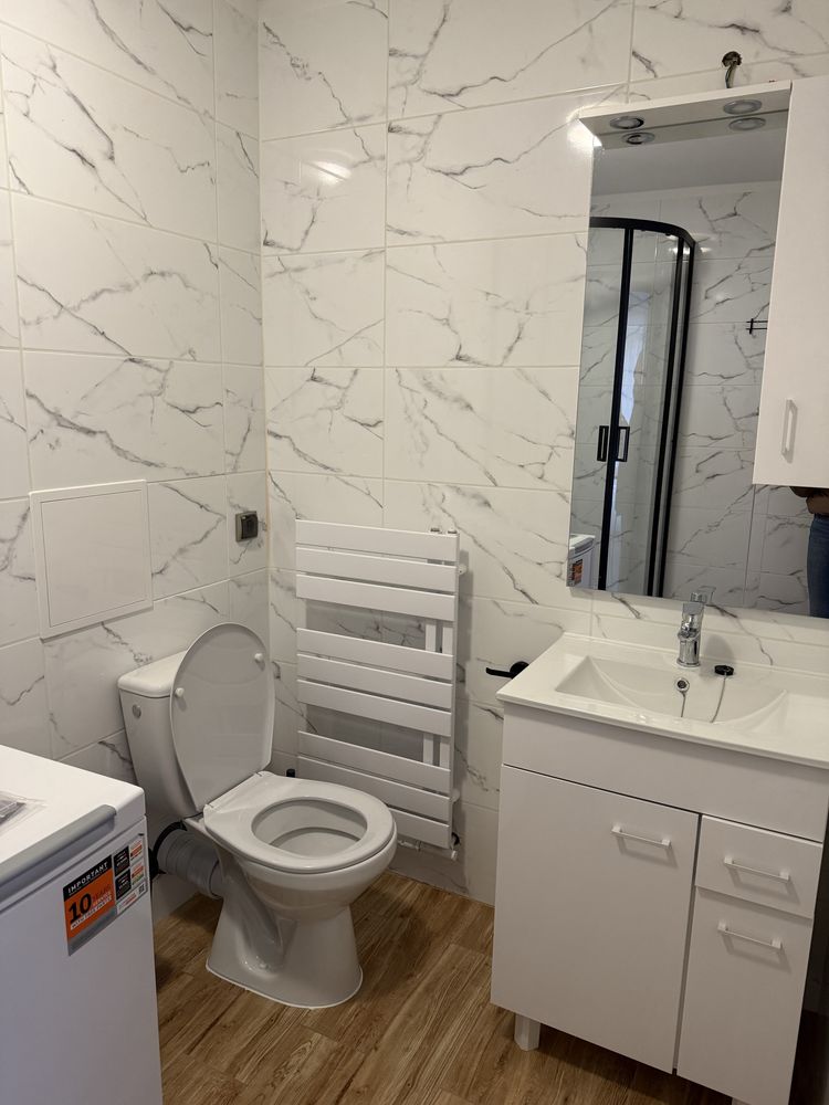 Modern Two-Bedroom Apartment with Fully Equipped Kitchen