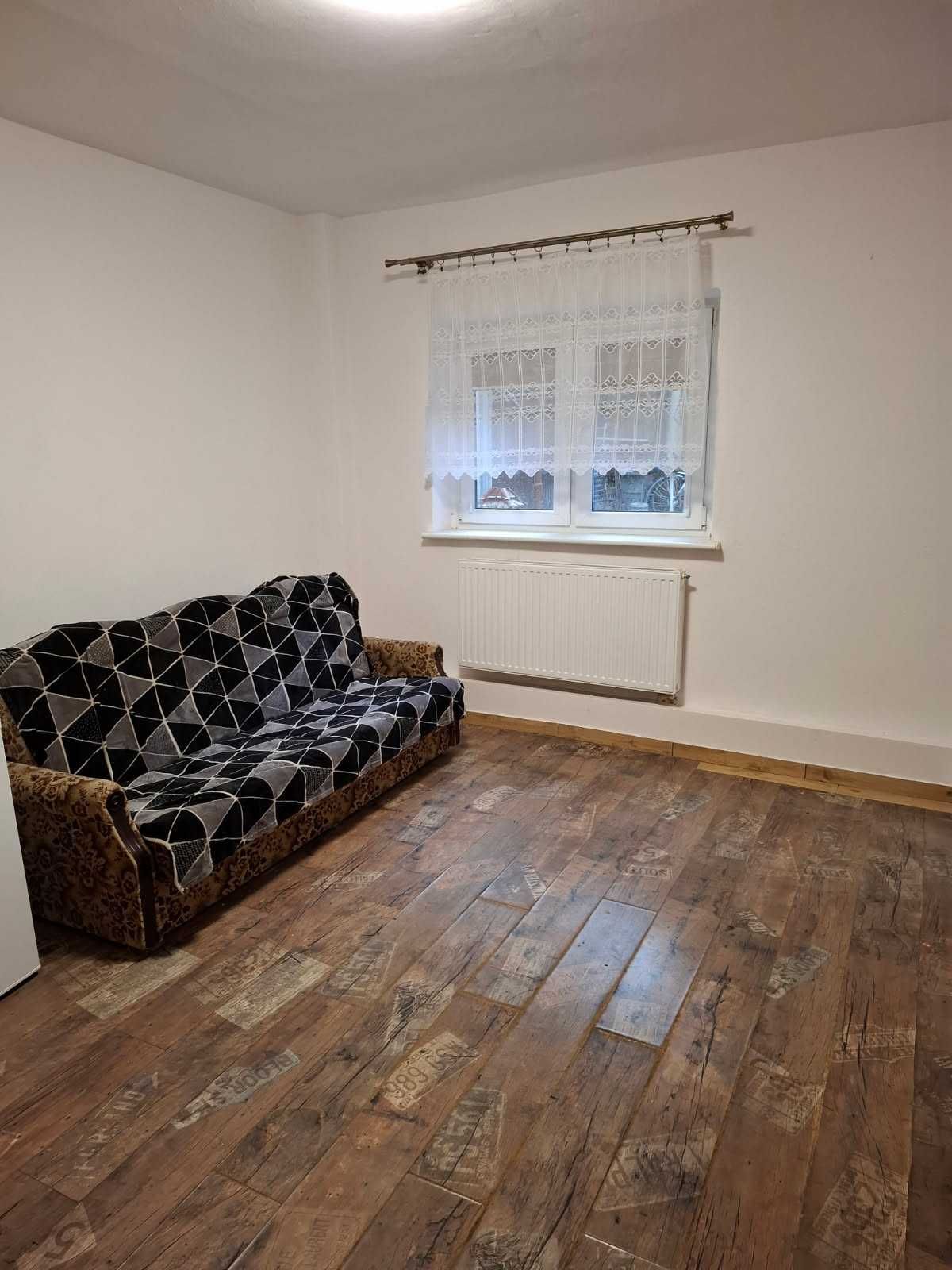 Studio Apartment in Winogrady, Near Castorama, Suitable for Young Workers/Students