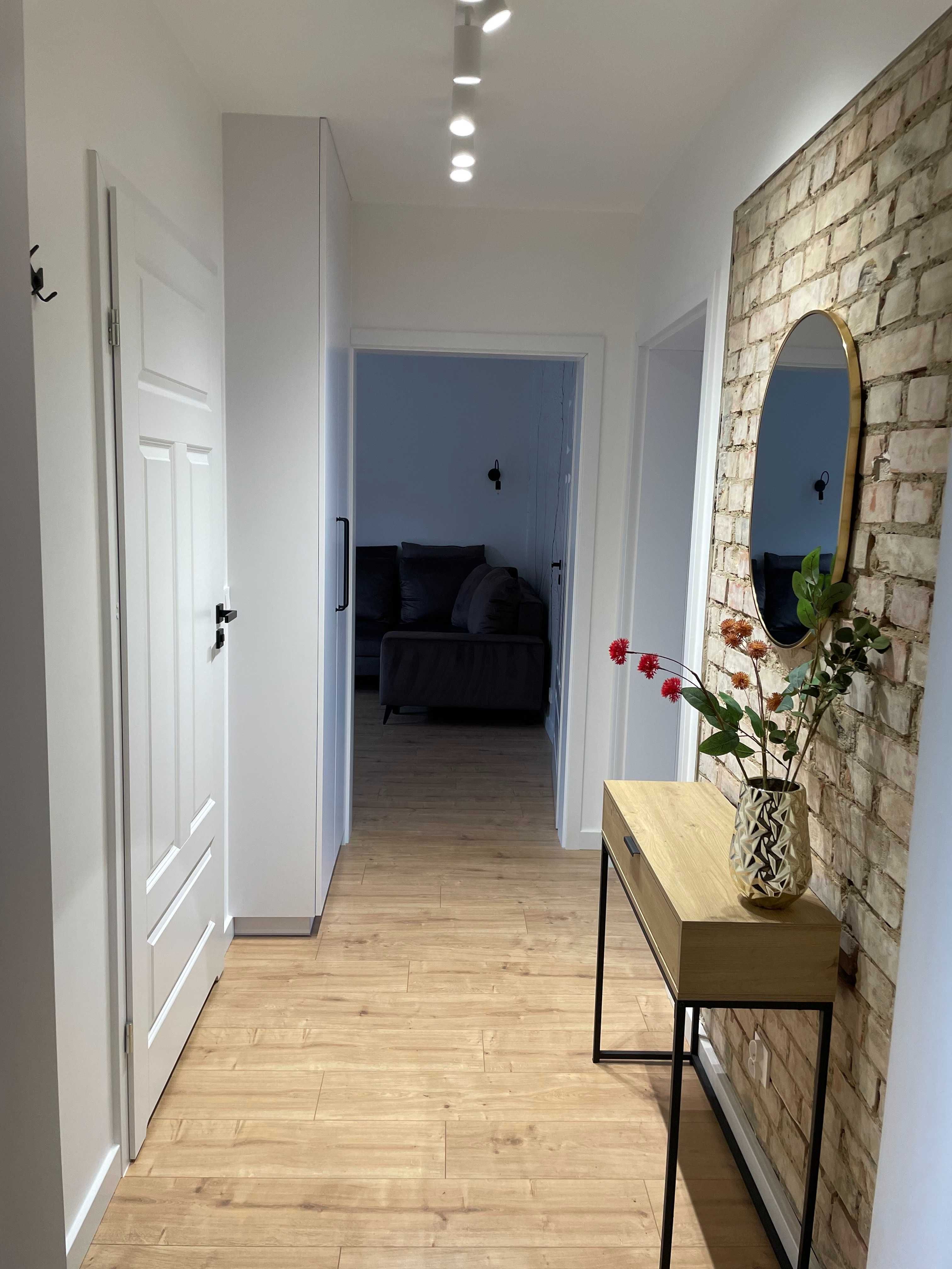 Modern 2-Bed Apartment Near Wrzeszcz Station