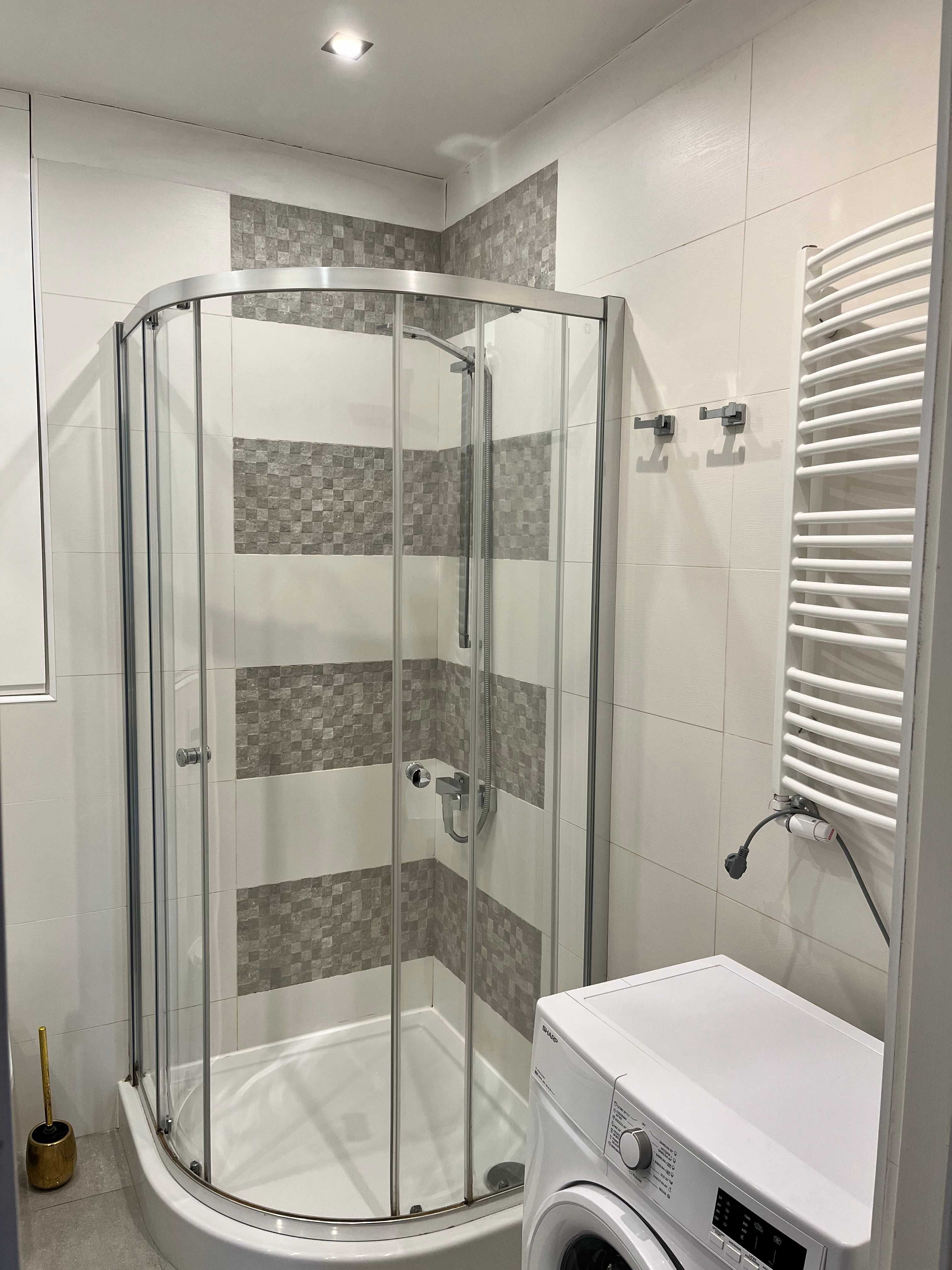 Modern 2-Bedroom Apartment with Balcony in Gdansk