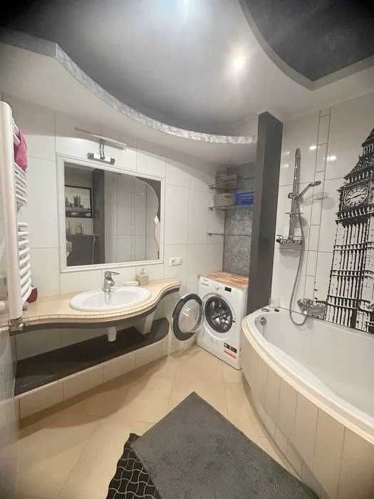 Spacious 2-Bedroom Apartment with Terrace in Lviv