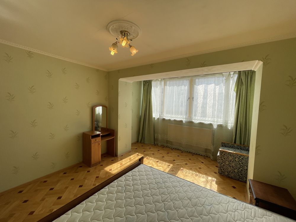 2-Room Apartment on Konovaltsia Street, 3rd Floor, Fully Furnished