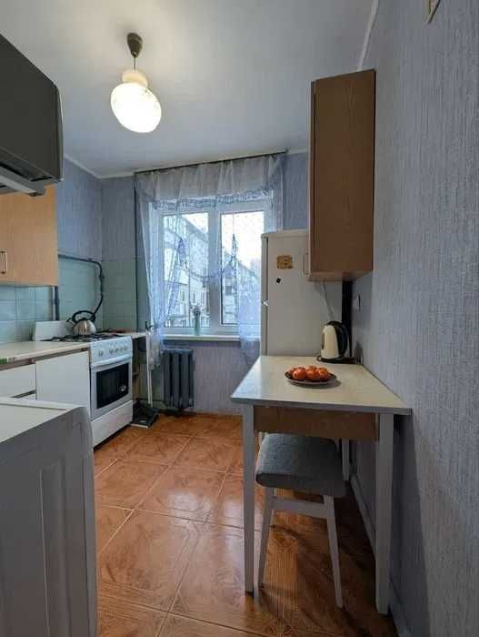Spacious 3-Bedroom Apartment Near Park with Appliances
