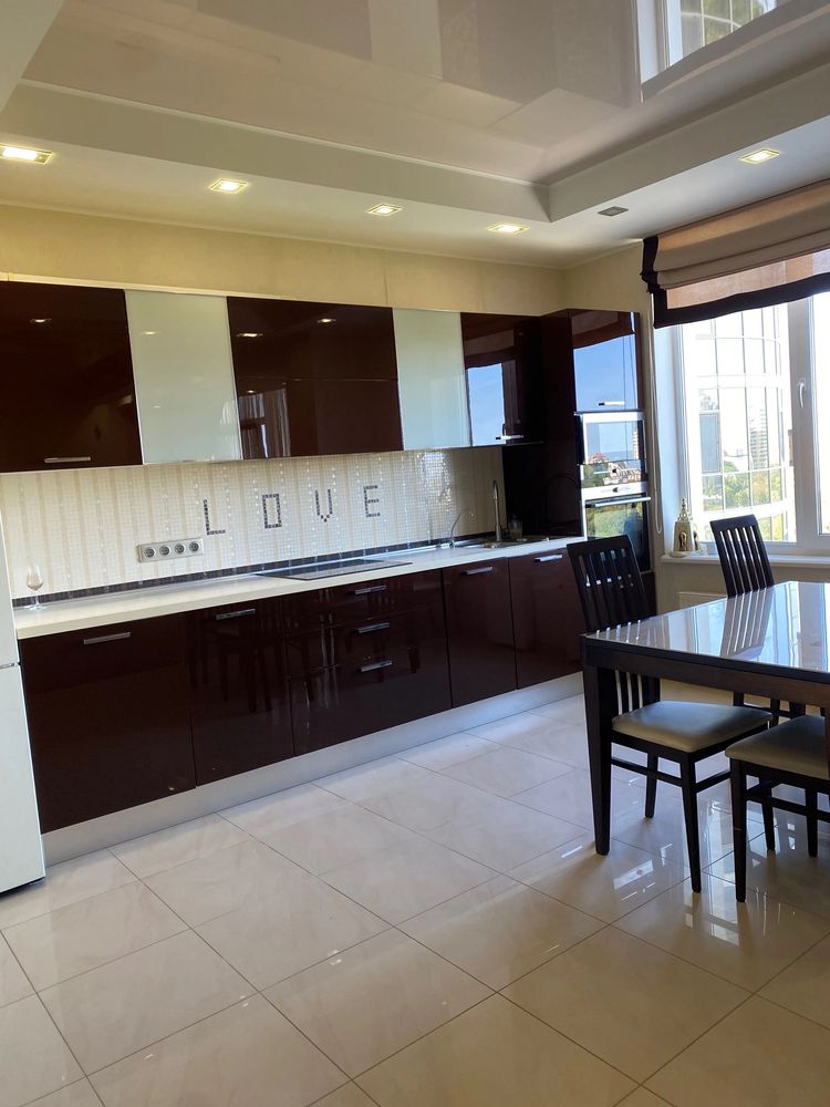 Spacious 2-Bedroom Apartment with Sea and Park View in Grand Park Complex