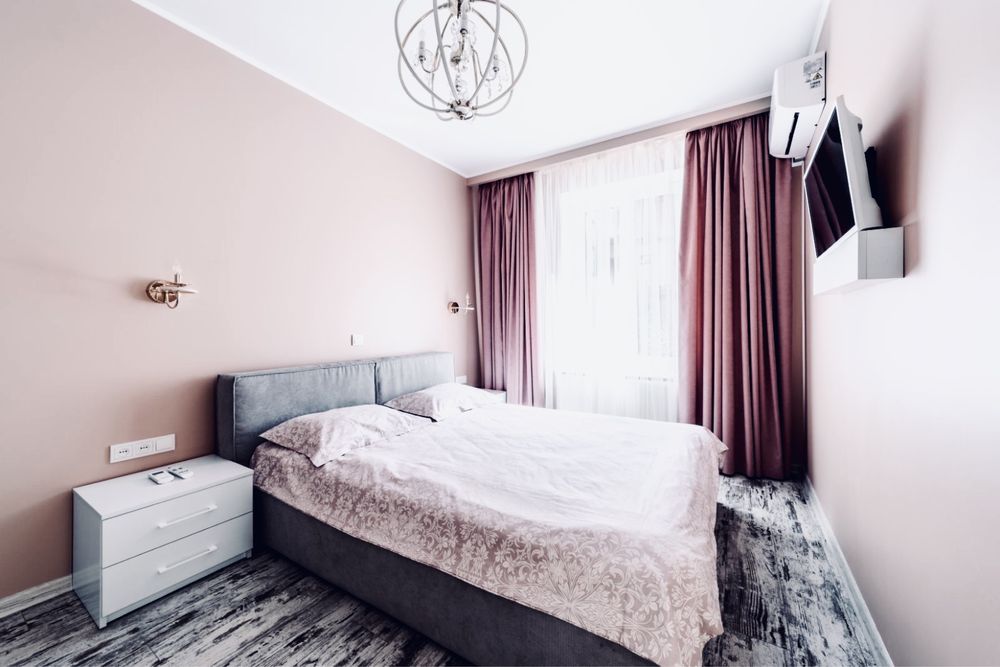 City Center Apartment with Designer Renovation and Modern Amenities