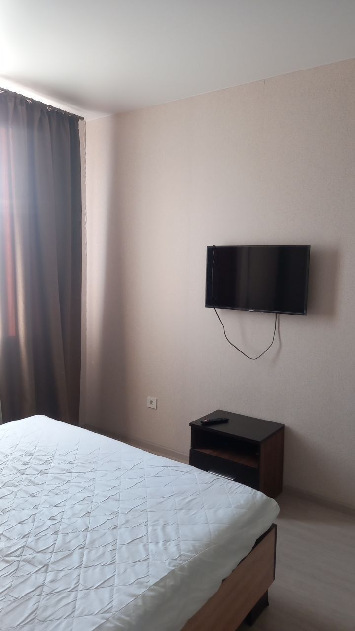 Fully Furnished Apartment with Pet-Friendly Policy