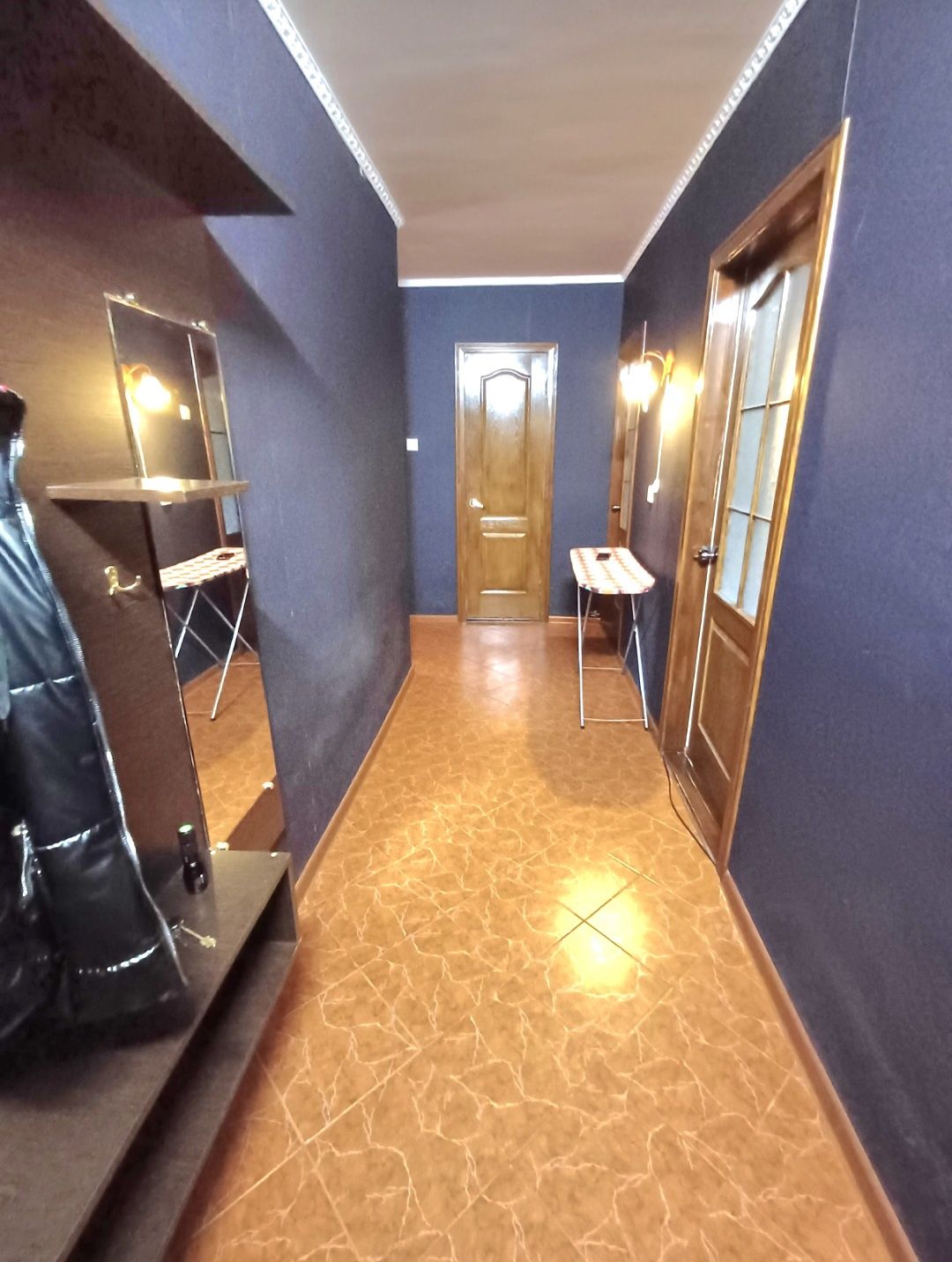 1-room apartment on Mira Avenue, fully furnished