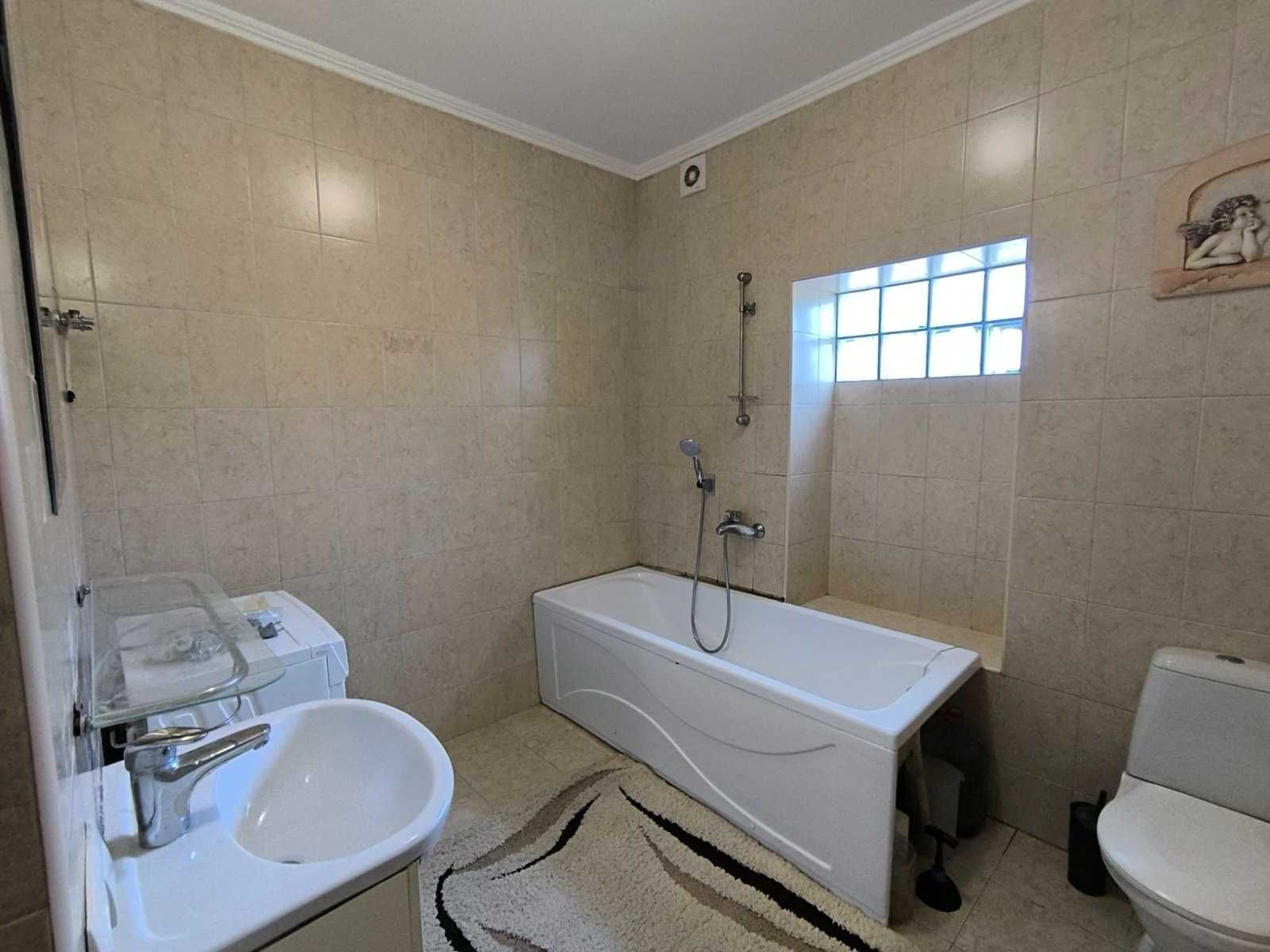 Central Apartment near Shevchenko Park - Cozy Studio with Good Renovation